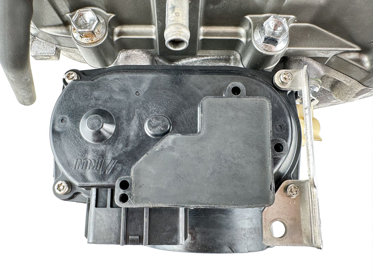 2007 Suzuki 300 HP 4 Stroke Outboard Air Intake Collector Throttle Body 13100-98J01 OEM
