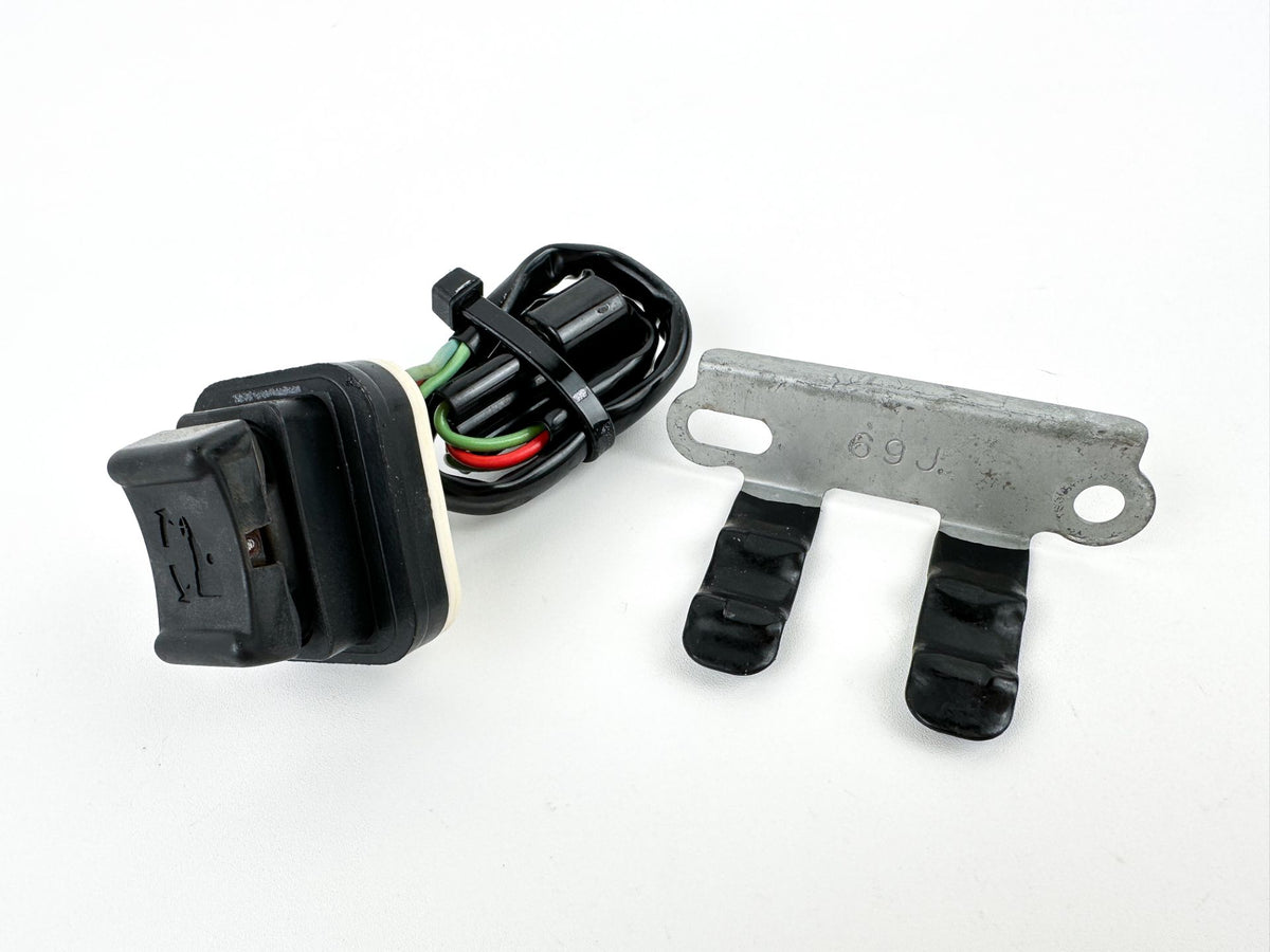 2009 Yamaha 250 HP 4 Stroke Outboard Trim Switch 6BR-82563-00-00 OEM
