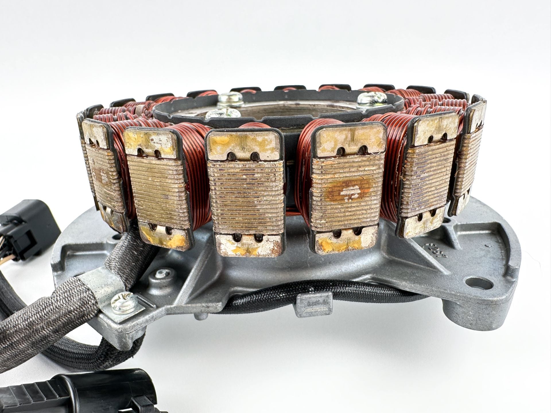 2011 Yamaha 115 HP 4 Stroke Outboard Coil Pulser Base Stator Assembly 68V-81460-00-00 OEM