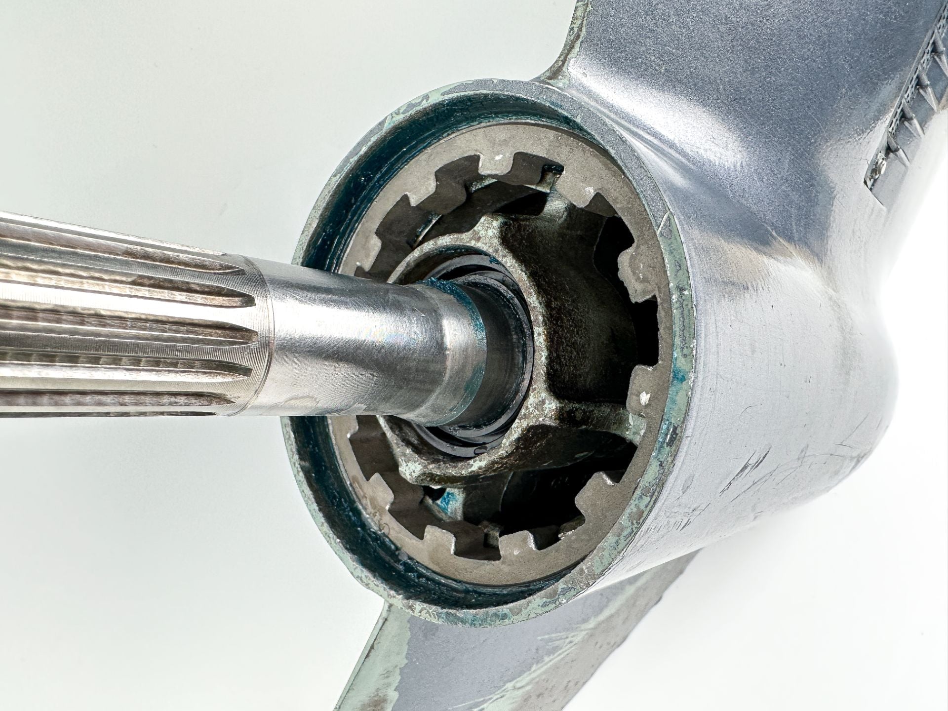 2000-2015  Yamaha 115HP 4 Stroke 20" Long Lower Unit Gear Case Ready To Install