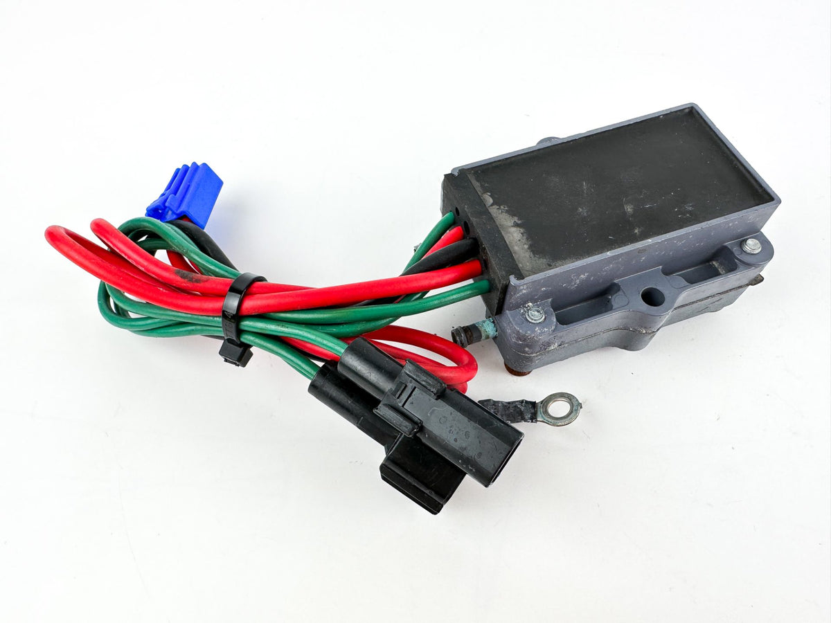 2004 Yamaha 150 HP 2 Stroke Outboard Rectifier & Regulator 68F-81960-01-00 OEM