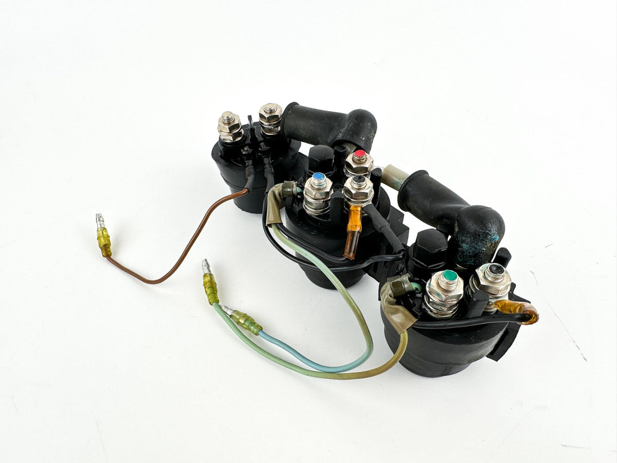 2001 Yamaha 100 HP 4 Stroke Outboard Trim Tilt Relay 6E5-8195B-01-00 OEM