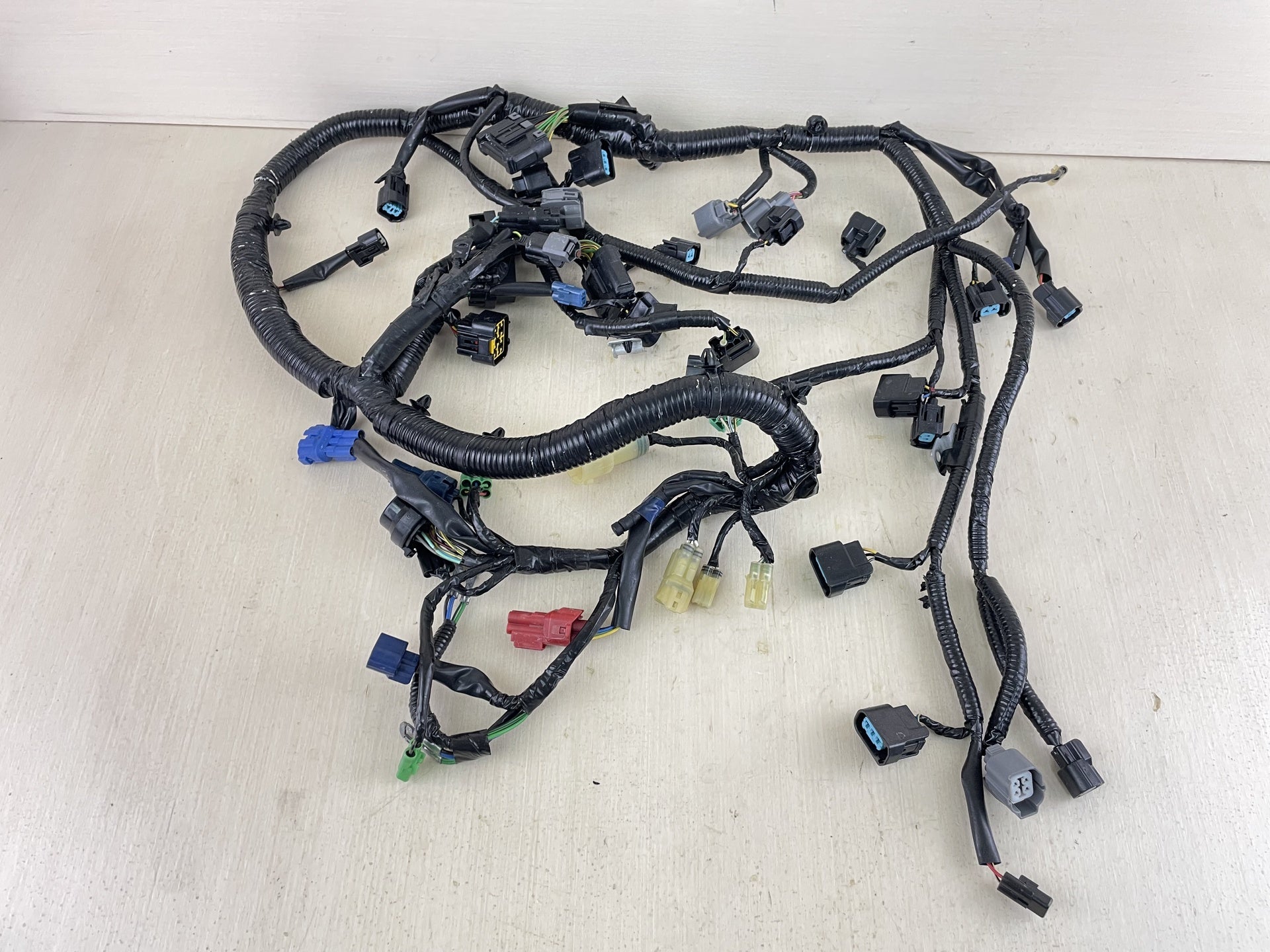 2006 + Honda BF 200 HP 4 Stroke Outboard Engine Wire Harness 32100-ZY2-A00