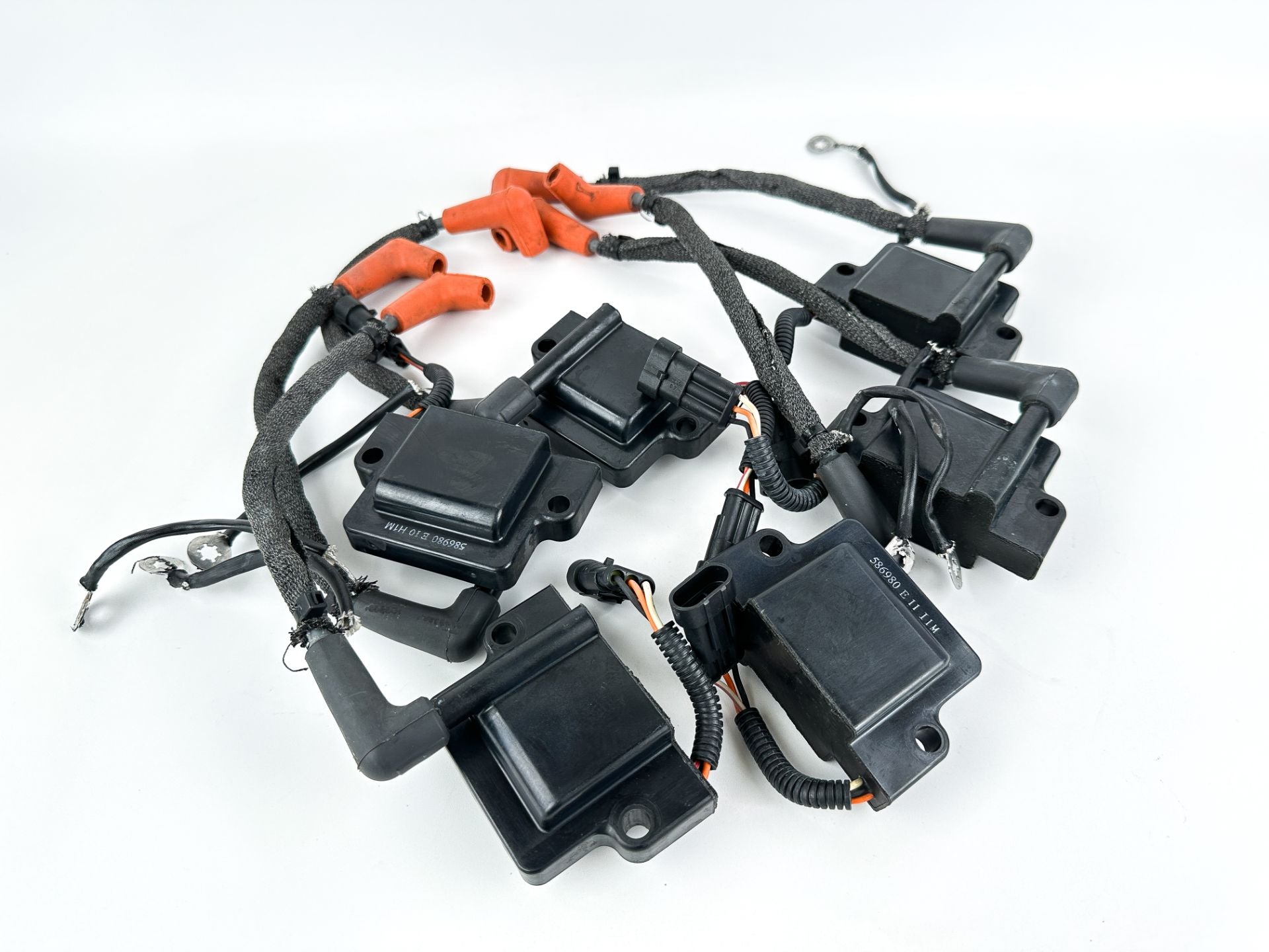 2014 Evinrude 200 HP 2 Stroke Outboard Ignition Coil Set 0586980 OEM