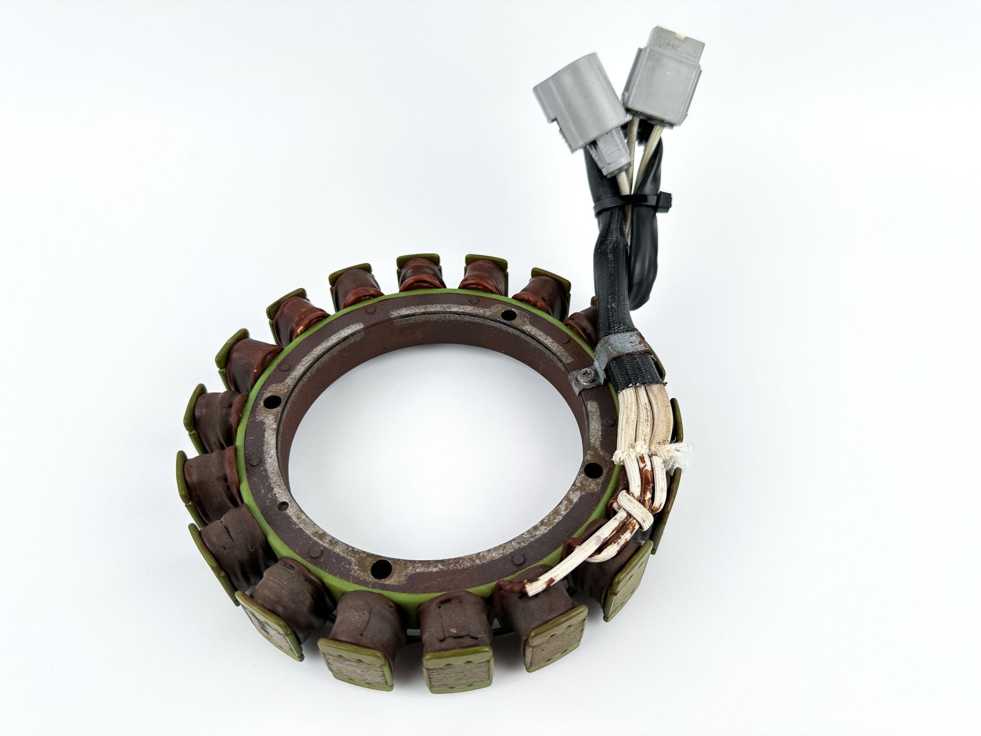 2013 Suzuki 140 HP 4 Stroke Outboard Stator Charging Coil 32120-92J01 OEM