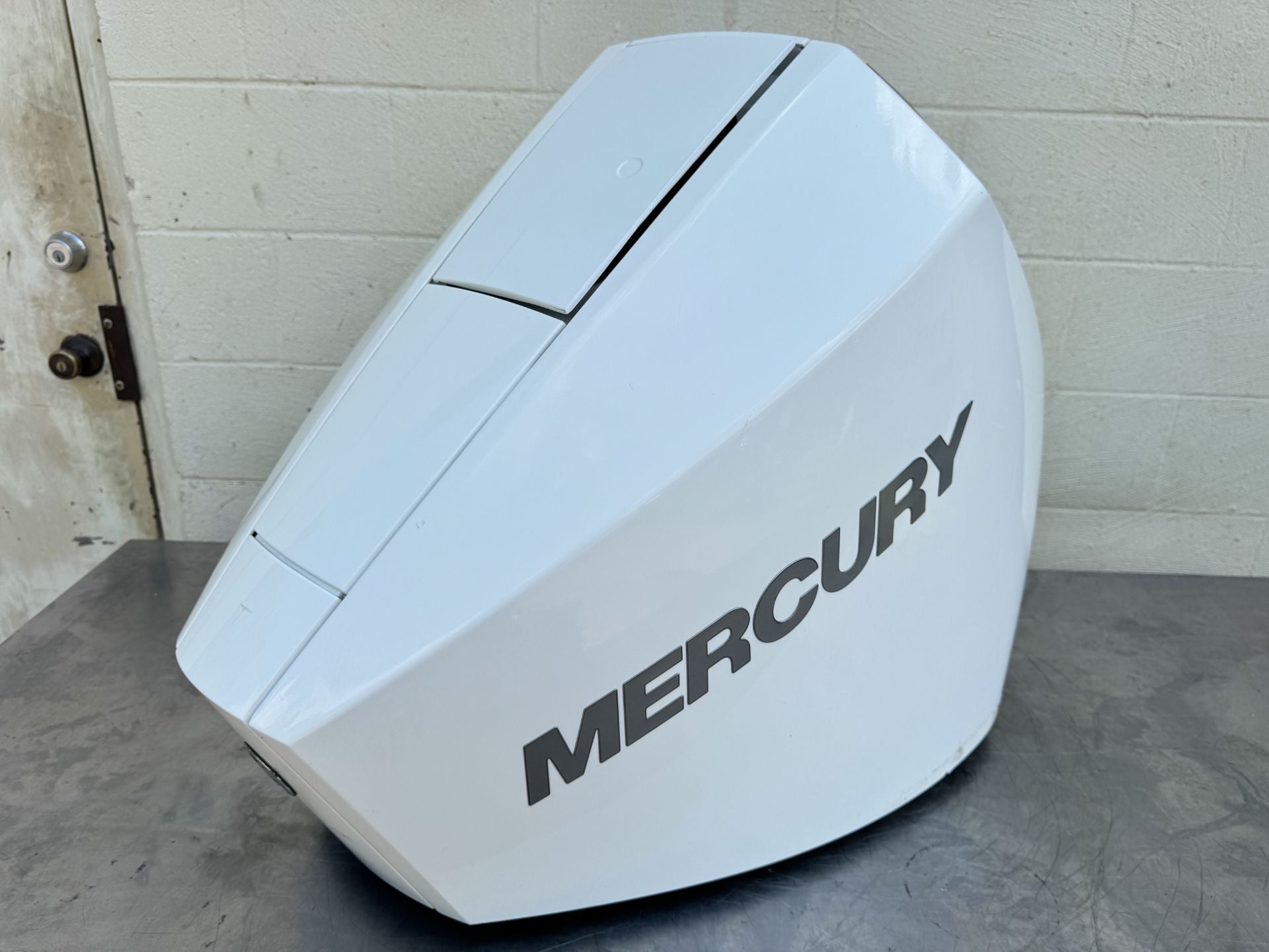2020 Mercury 225HP V6 4 Stroke Outboard Top Cowling 8M0142180 OEM