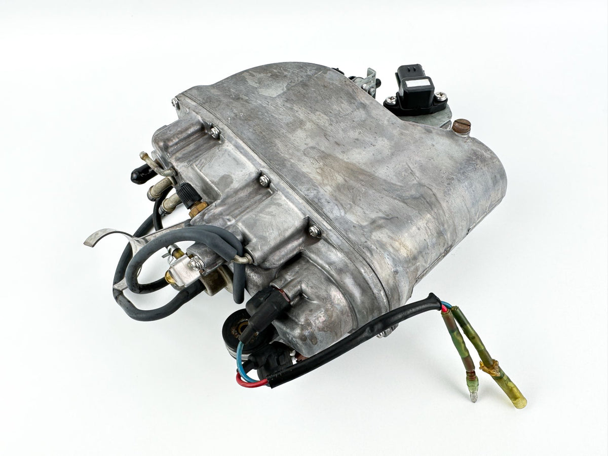 2002 Yamaha 200 HP 2 Stroke Outboard VST Float Chamber Assembly 68F-14182-01-00 OEM