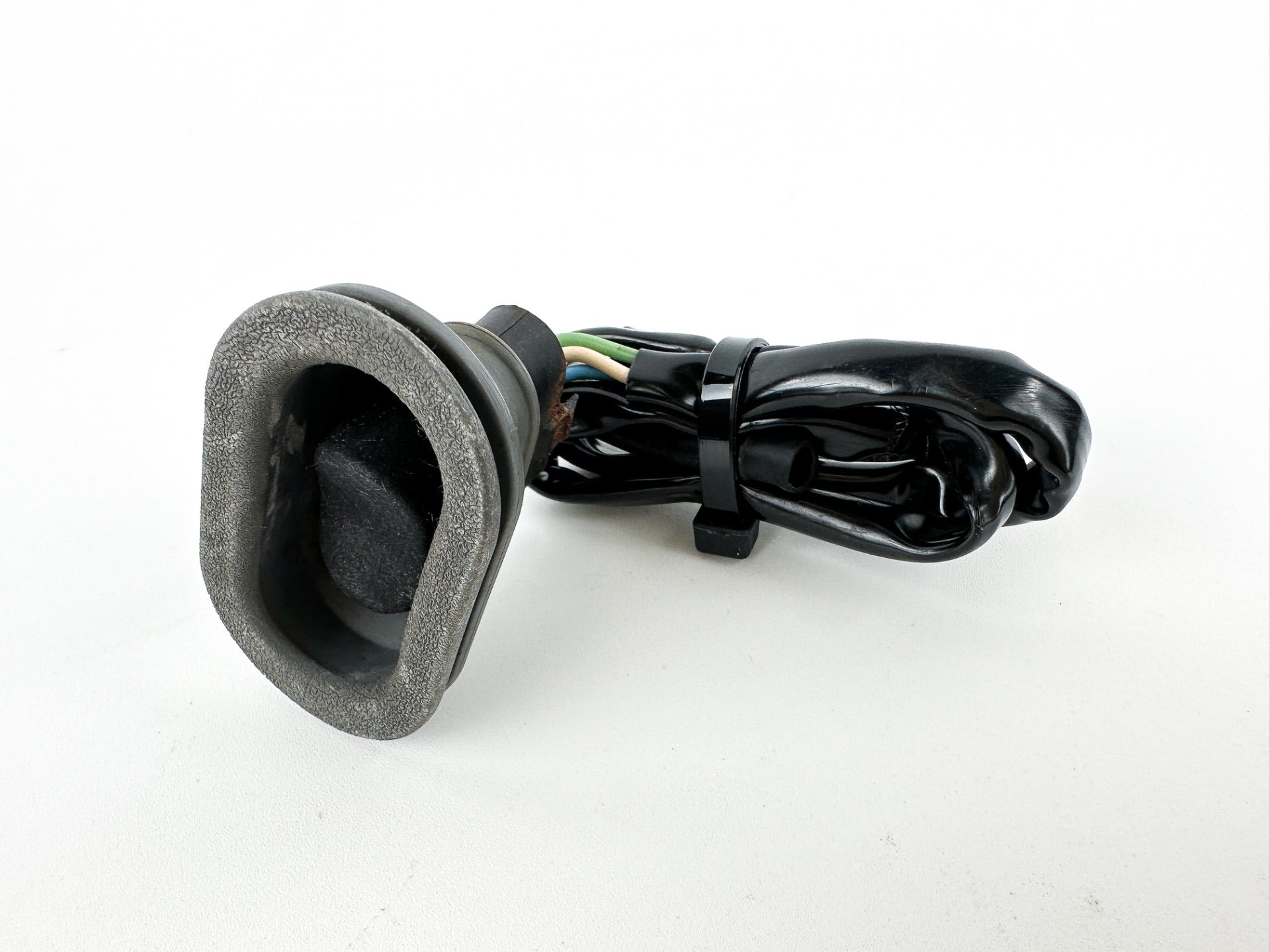 2002 Honda 50 HP 4 Stroke Outboard Trim Switch 35640-ZV5-824 OEM