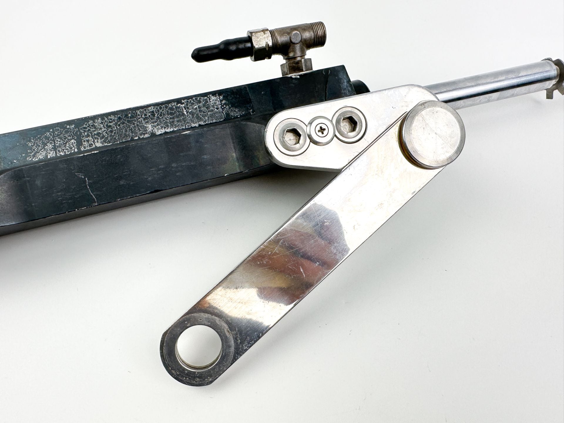 UltraFlex Outboard Hydraulic Cylinder Assembly UC128/1