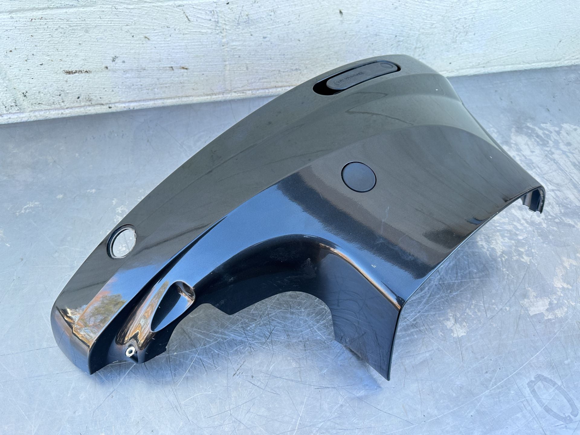 2016 Suzuki 175 HP 4 Stroke Outboard 25" XL Cowling Set Oil Pan Cover