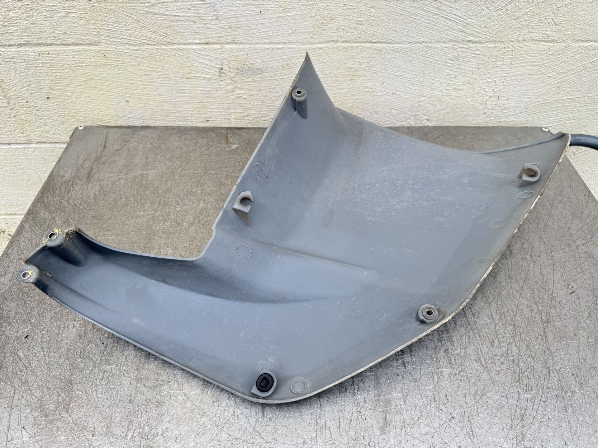 2007 Yamaha 250HP 3.3L Port Starboard Apron Lower Pans Cowling 69J-42741-00-8D