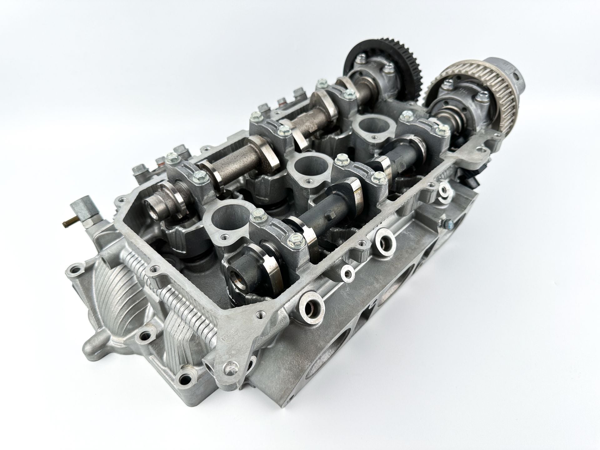 Yamaha 200 225 250 HP Starboard Cylinder Head 6CB-W009A-00-00 2010 - 2014
