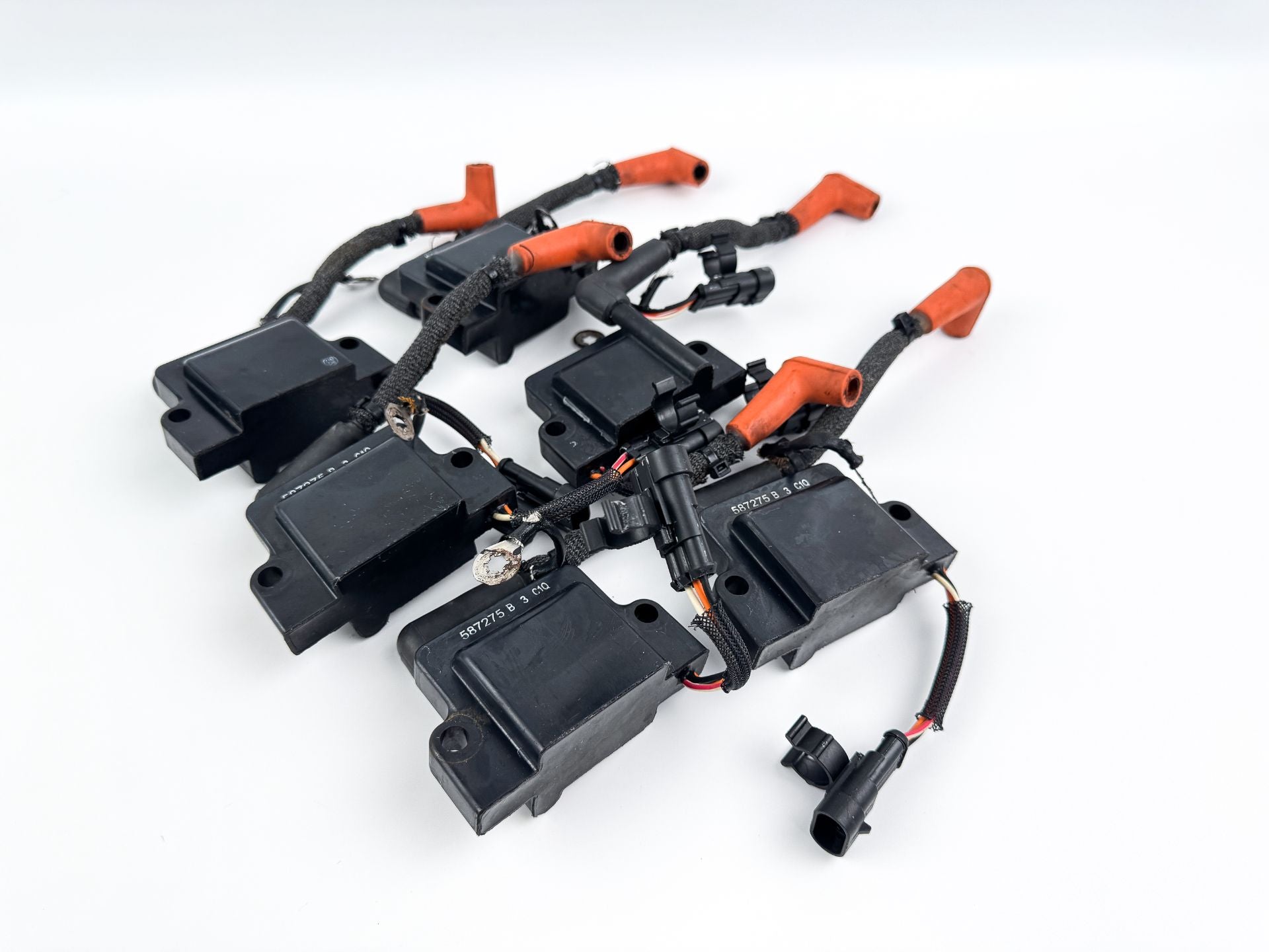 2017 Evinrude 200 HP Etec 2 Stroke Outboard Ignition Coil Set 0586980 OEM