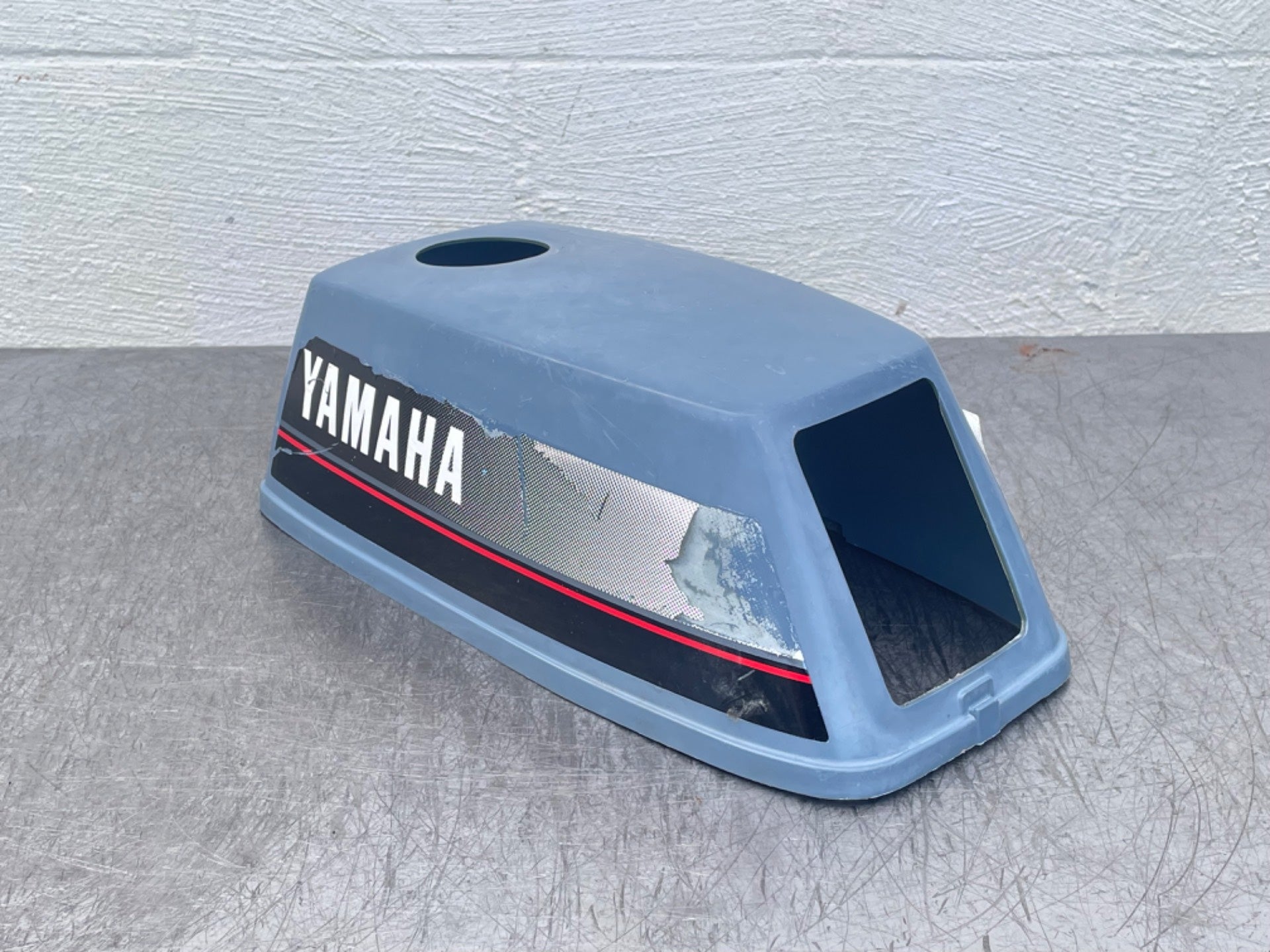 Yamaha 3 HP 3HP Outboard Engine 2 Stroke Top Cover Cowling Hood Assembly