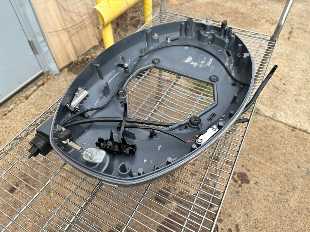 2019 Yamaha 115 HP 4 Stroke Outboard Bottom Cowling Pan 6EK-42710-01-00 OEM