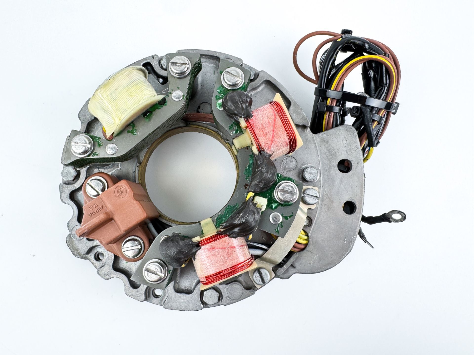 1996 Evinrude 48 HP 2 Stroke Outboard Stator Assembly 0582417 OEM