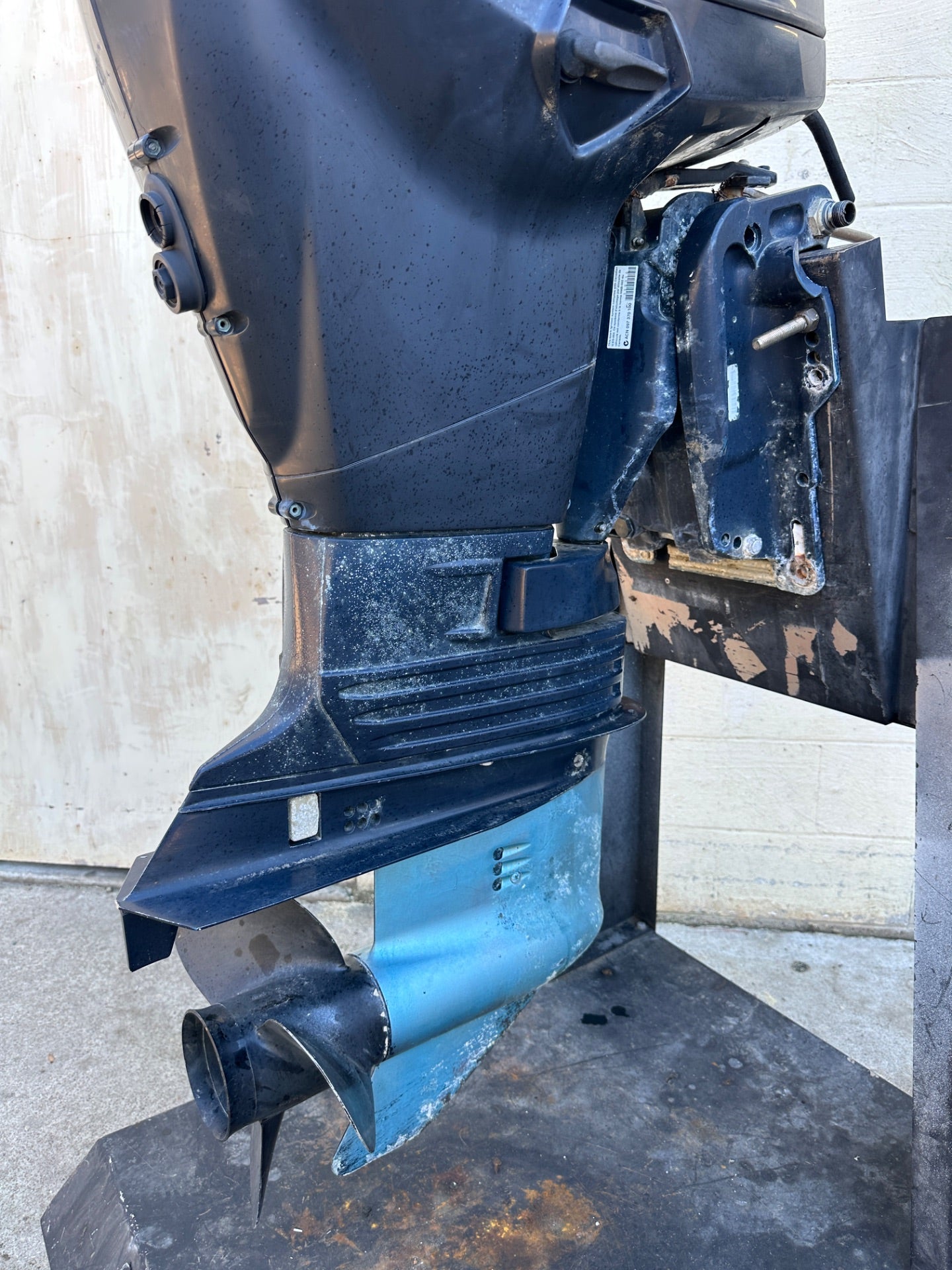 2007 Evinrude Etec 40HP 2 Stroke Outboard Engine W/ 20" Shaft Needs Work