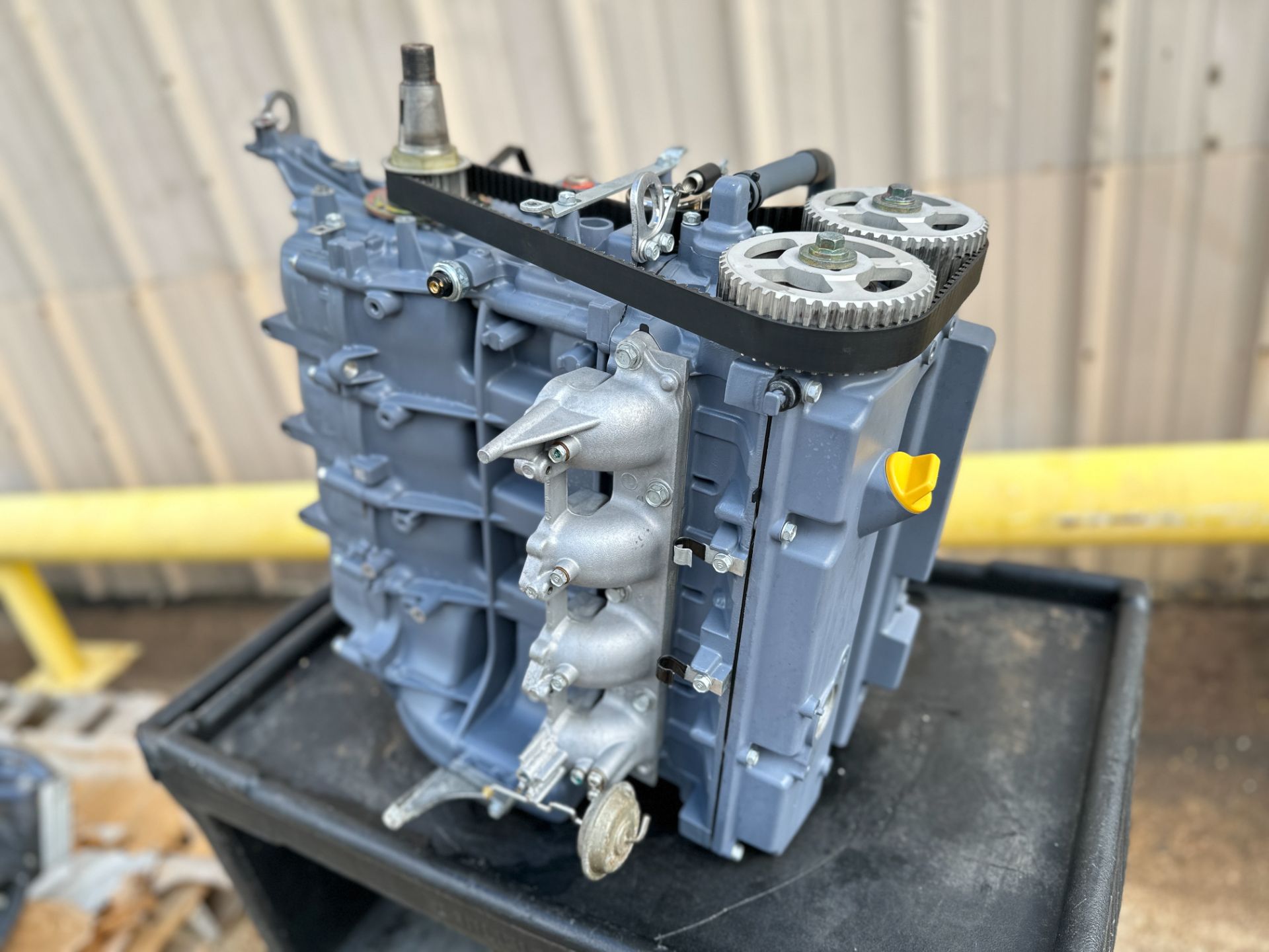 2001 - 2004 Yamaha F 80 90 100 HP 4 Stroke Outboard Powerhead Crankcase Assembly