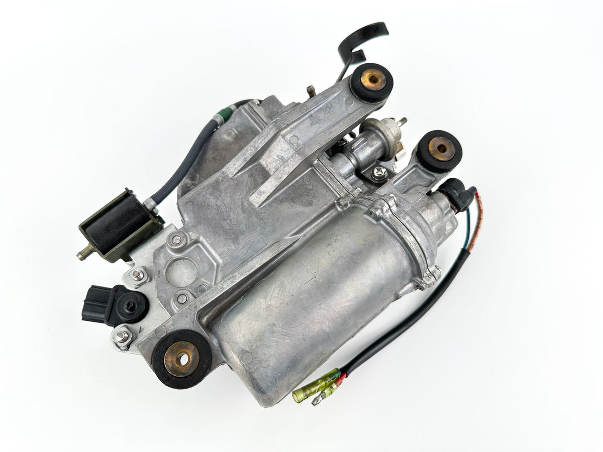 2003 Yamaha 150 HP 2 Stroke Outboard VST Float Chamber Assembly 68F-14182-01-00 OEM