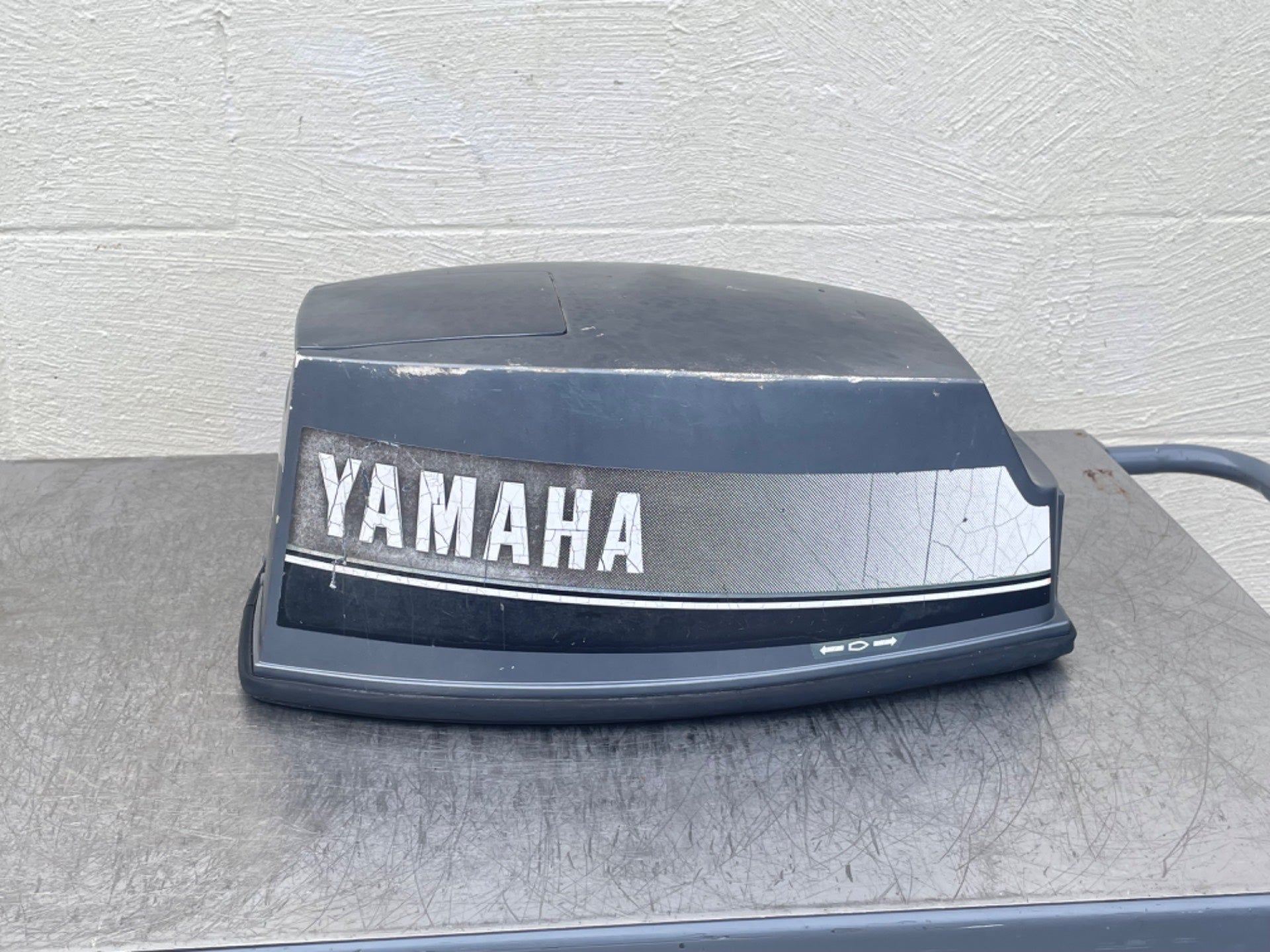 1984-95 Yamaha 15HP 15 HP Outboard 2 Stroke Top Cover Cowling Hood 6E8-42610-13-EK