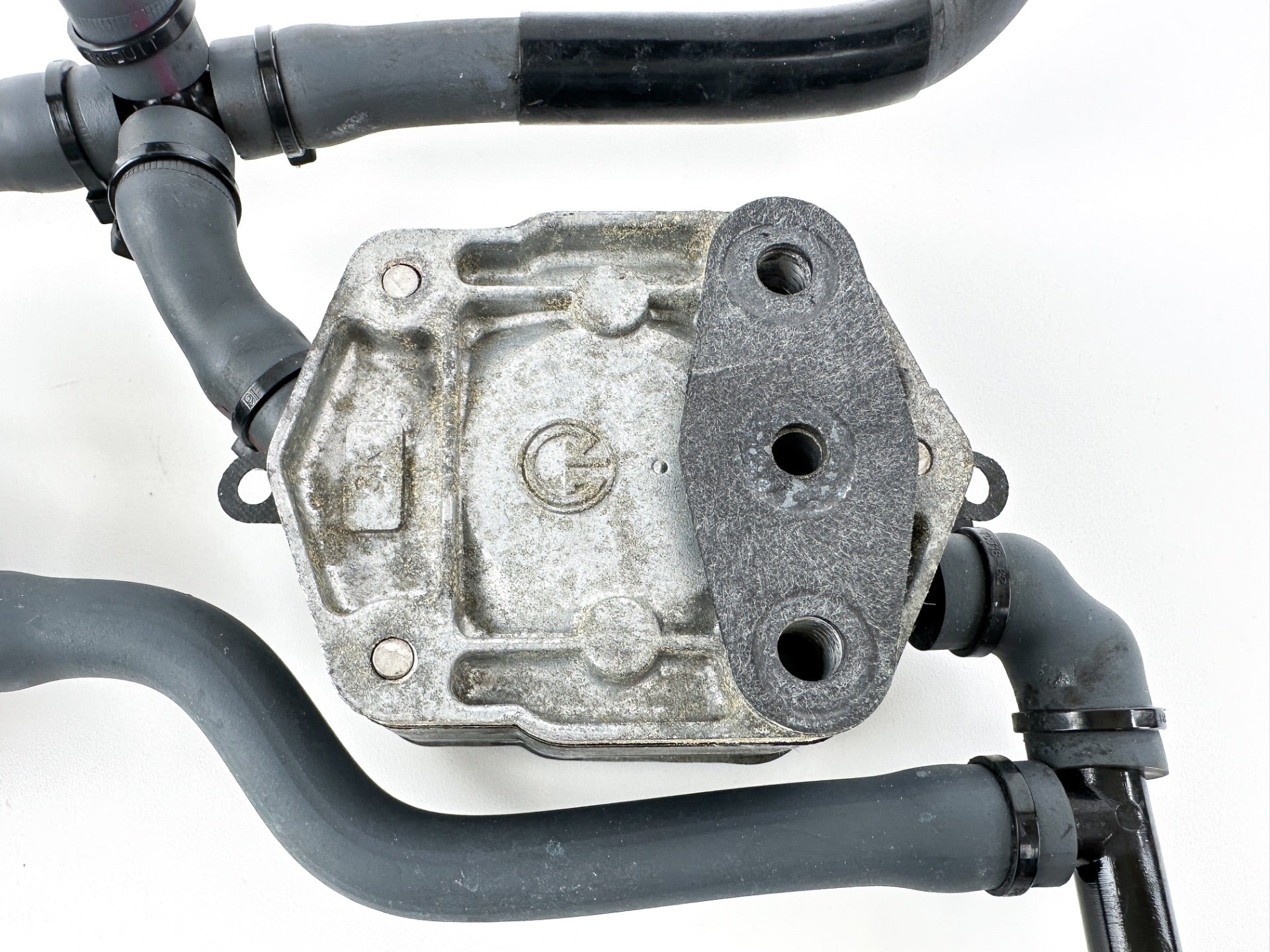 2004 Yamaha 150 HP 2 Stroke Outboard Fuel Pump 6E5-24410-03-00 OEM