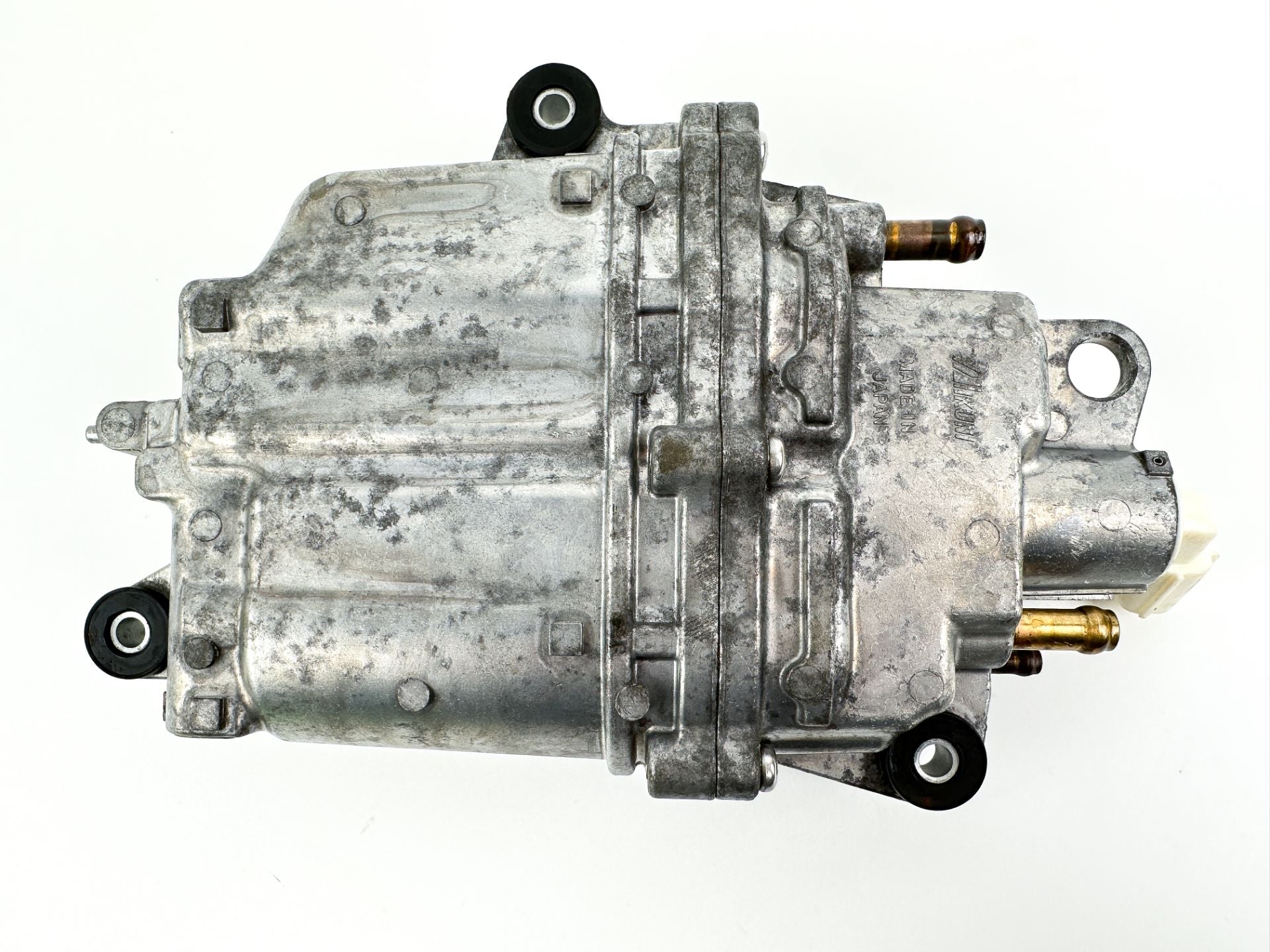 2005 Suzuki 140 HP 4 Stroke Outboard Vapor Separator Tank VST 15600-90J01 OEM