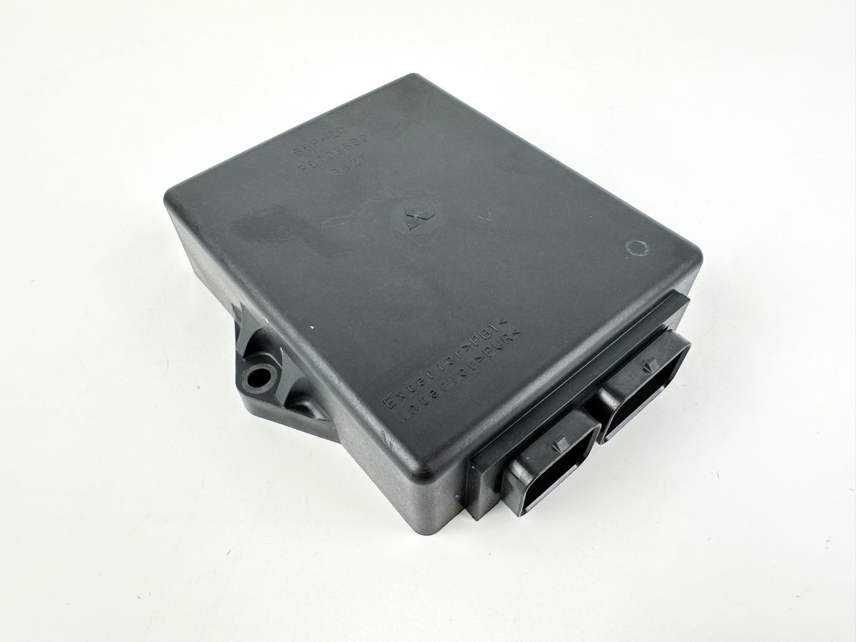2004 Yamaha 150 HP 2 Stroke Outboard Engine Control Unit ECU 68H-8591A-20-00 OEM