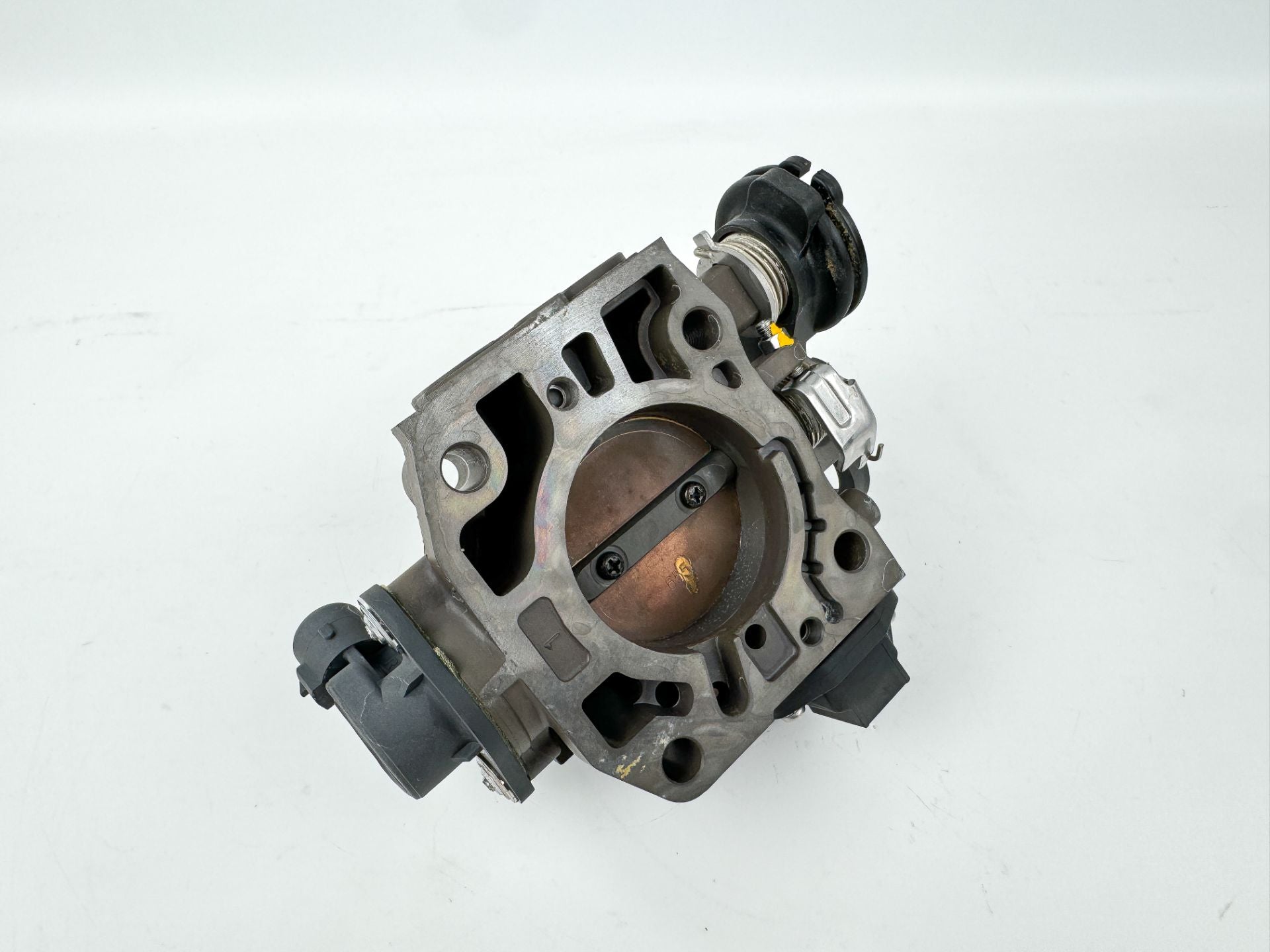 1999-2004 Honda 115 130 HP 4 Stroke Outboard Throttle Body Assembly 16400-ZW5-013