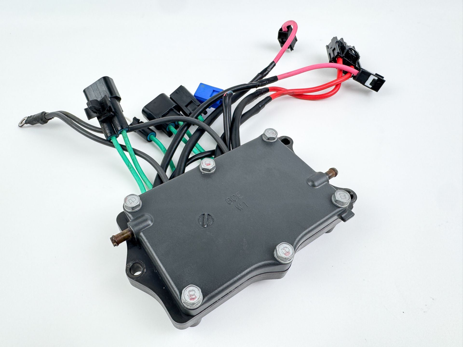 2012 Yamaha 300 HP 4 Stroke Outboard Rectifier & Regulator 6CE-81960-00-00 Damaged