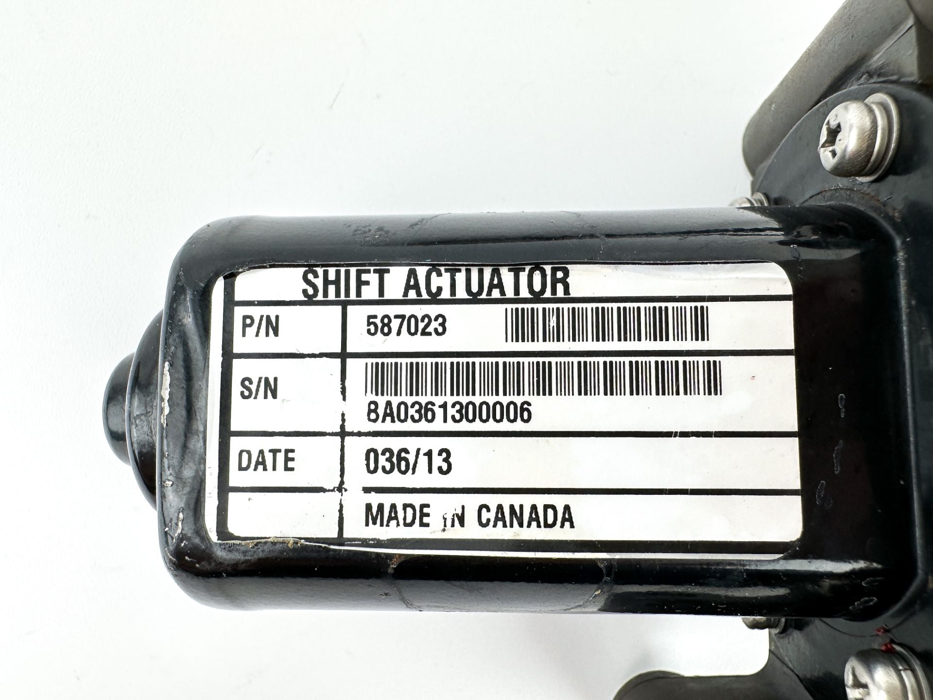 2013 Evinrude 250 HP 2 Stroke Outboard Shift Actuator 0587087 OEM