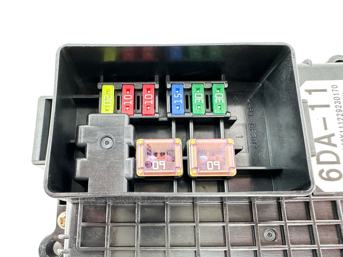 2022 Yamaha 200 HP 4 Stroke Outboard Fuse Box 6DA-82170-11-00 OEM
