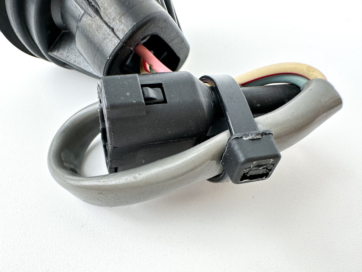 98-11 Suzuki DF 40-300 HP 4 Stroke Outboard Power Trim Tilt Switch Assembly 37850-99E05