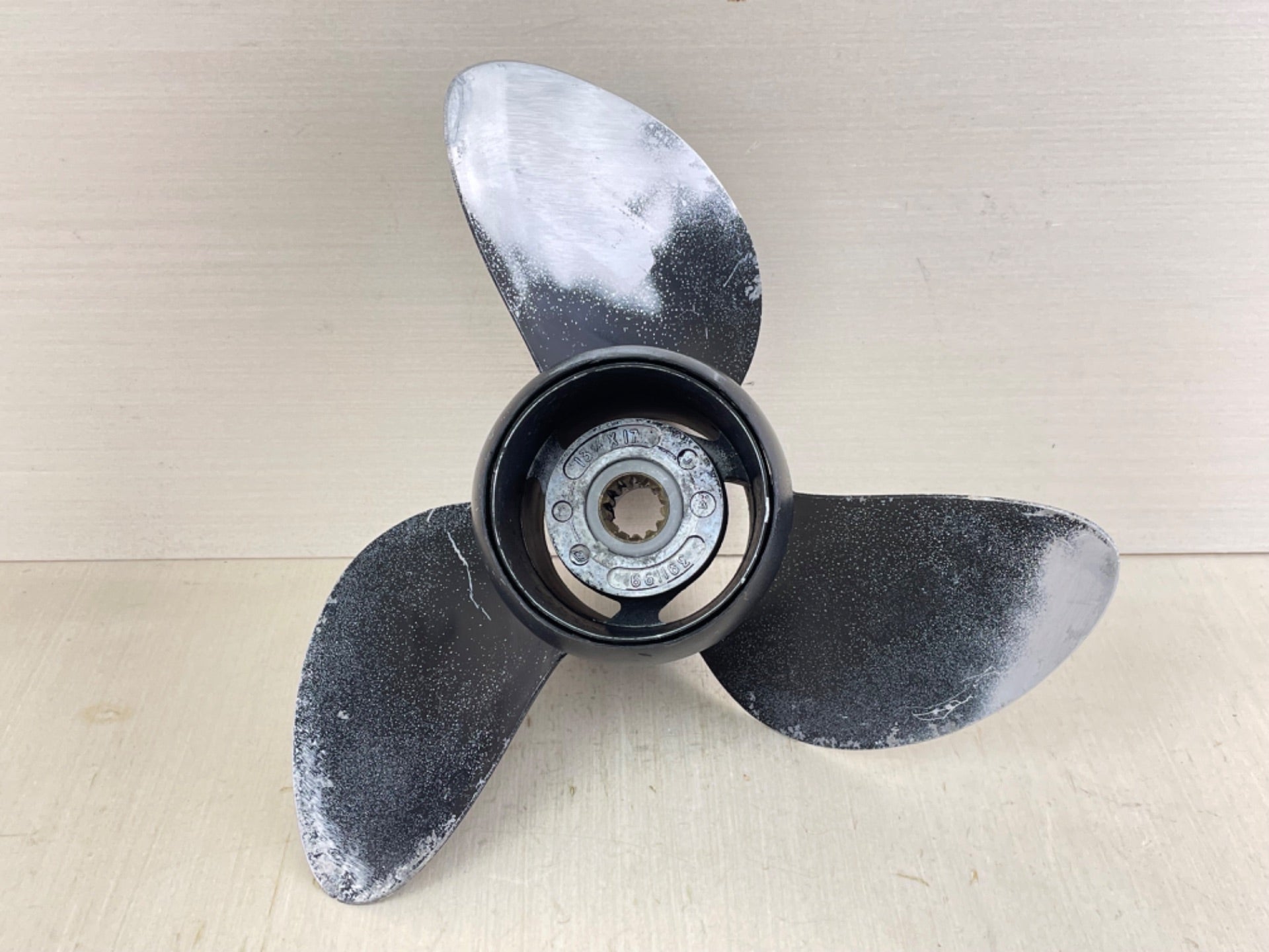 Evinrude Johnson OMC 3 Blade Aluminum Propeller Prop 13 1/4" x 17P