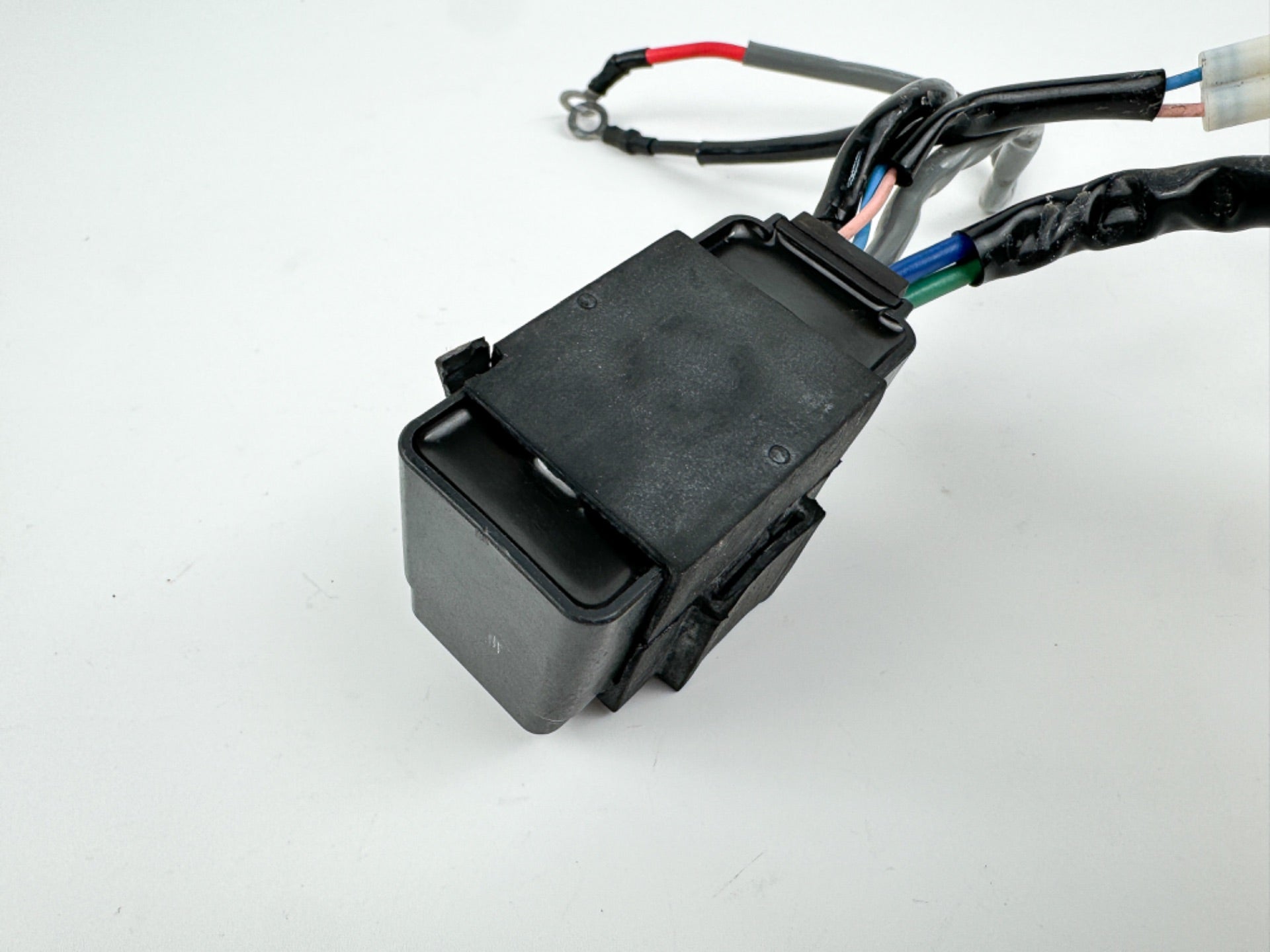 2017 Suzuki 175 HP 4 Stroke Outboard Trim Tilt Relay 38410-93J12 OEM