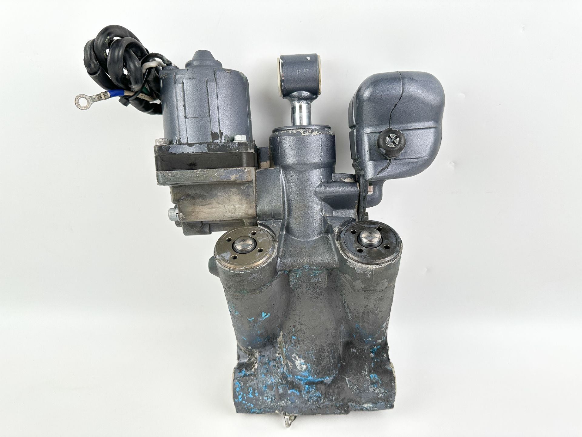 Yamaha F115 115 HP 4 Stroke Outboard Power Trim Tilt Unit 68V-43800-01-4D OEM