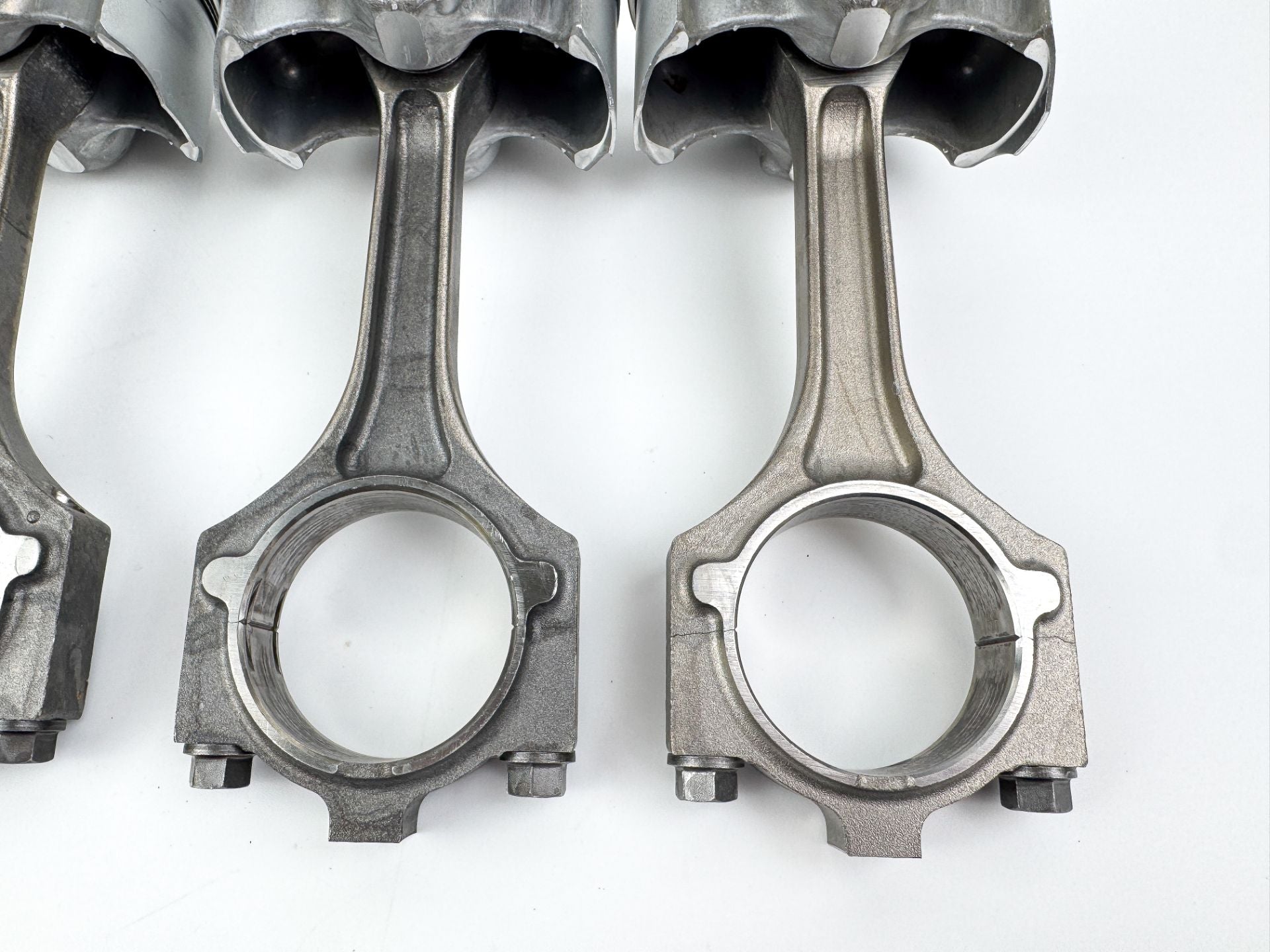 2006 Yamaha 250 HP 4 Stroke Outboard Piston & Connecting Rod Set 69J-11631-02-B0 OEM