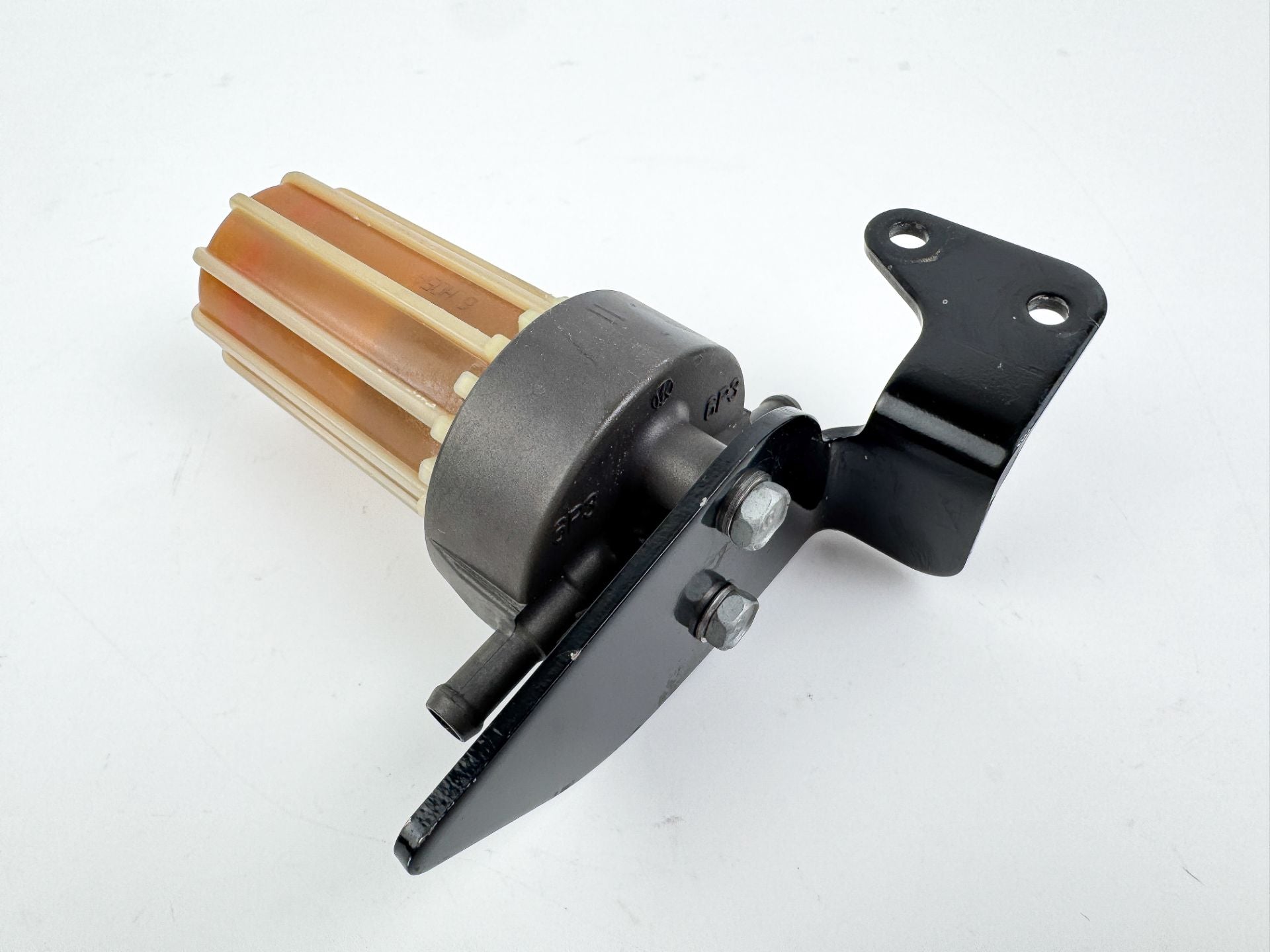 2006 Yamaha 250 HP 4 Stroke Outboard Fuel Filter Assembly 6P3-24560-00-00 OEM
