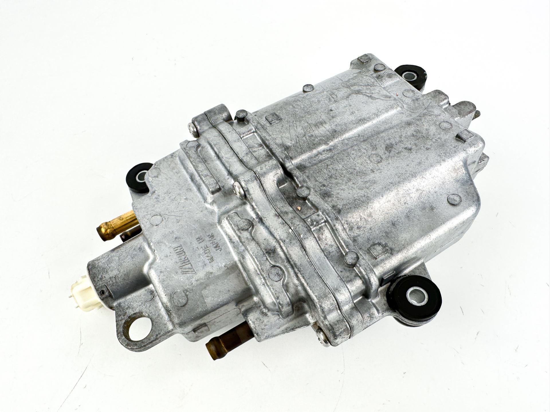 2004 Suzuki 115 HP 4 Stroke Outboard Vapor Separator Tank VST 15600-90J01 OEM