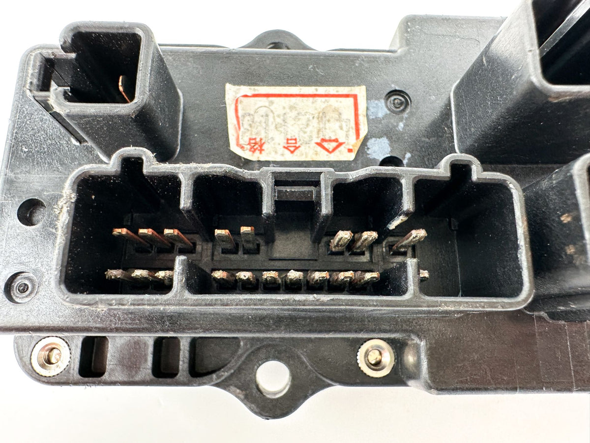 2012 Yamaha 150 HP 4 Stroke Outboard Fuse Box 63P-82170-00-00 OEM