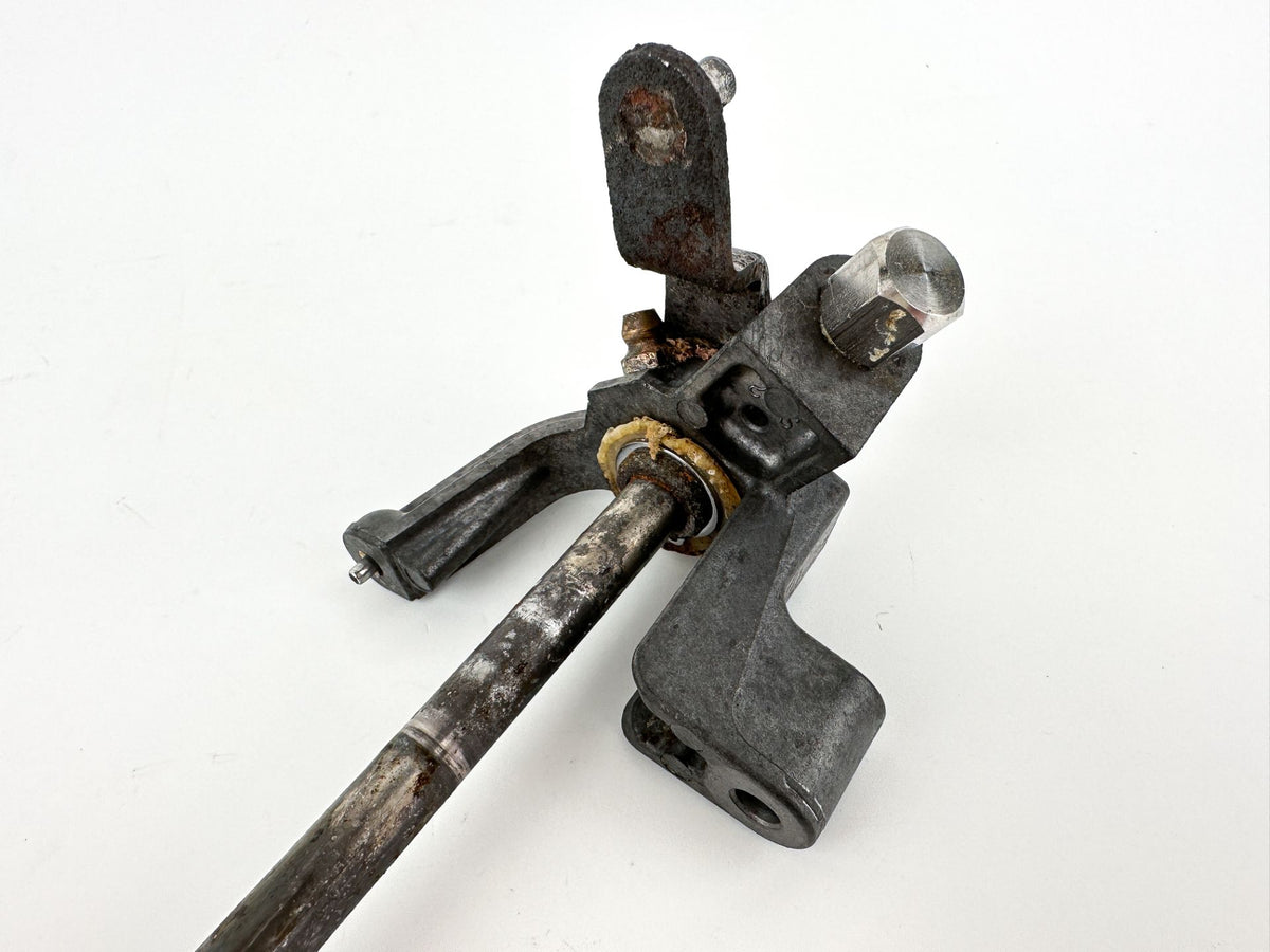 2017 Yamaha 150 HP 4 Stroke Outboard Shift Shaft 6DA-44120-11-00 OEM