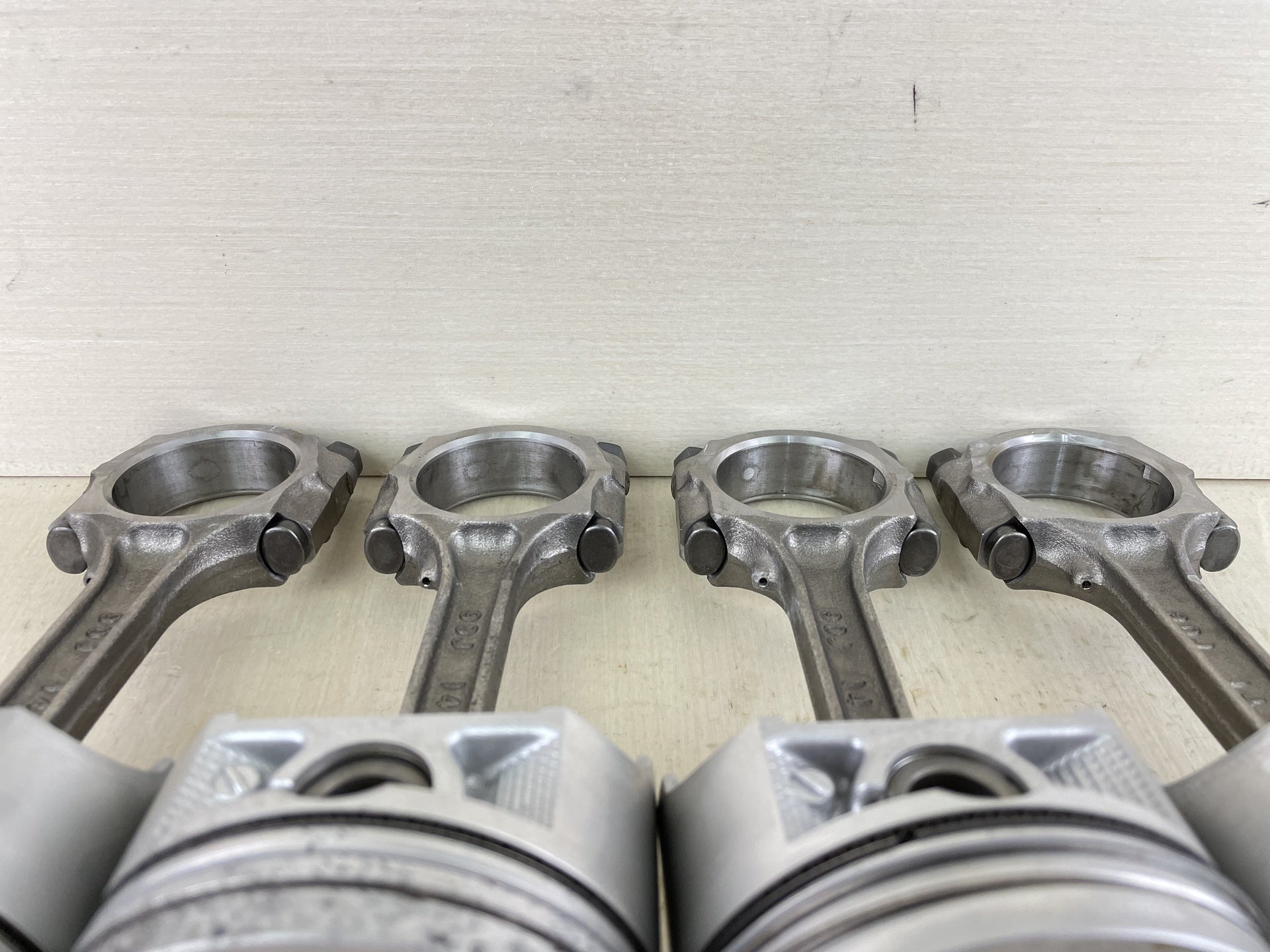 2003 Suzuki 115HP 4 Stroke Outboard Piston & Connecting Rod Set 