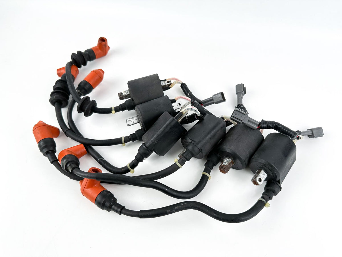 2004 Yamaha 150 HP 2 Stroke Outboard Ignition Coil Set 68F-82310-01-00 OEM