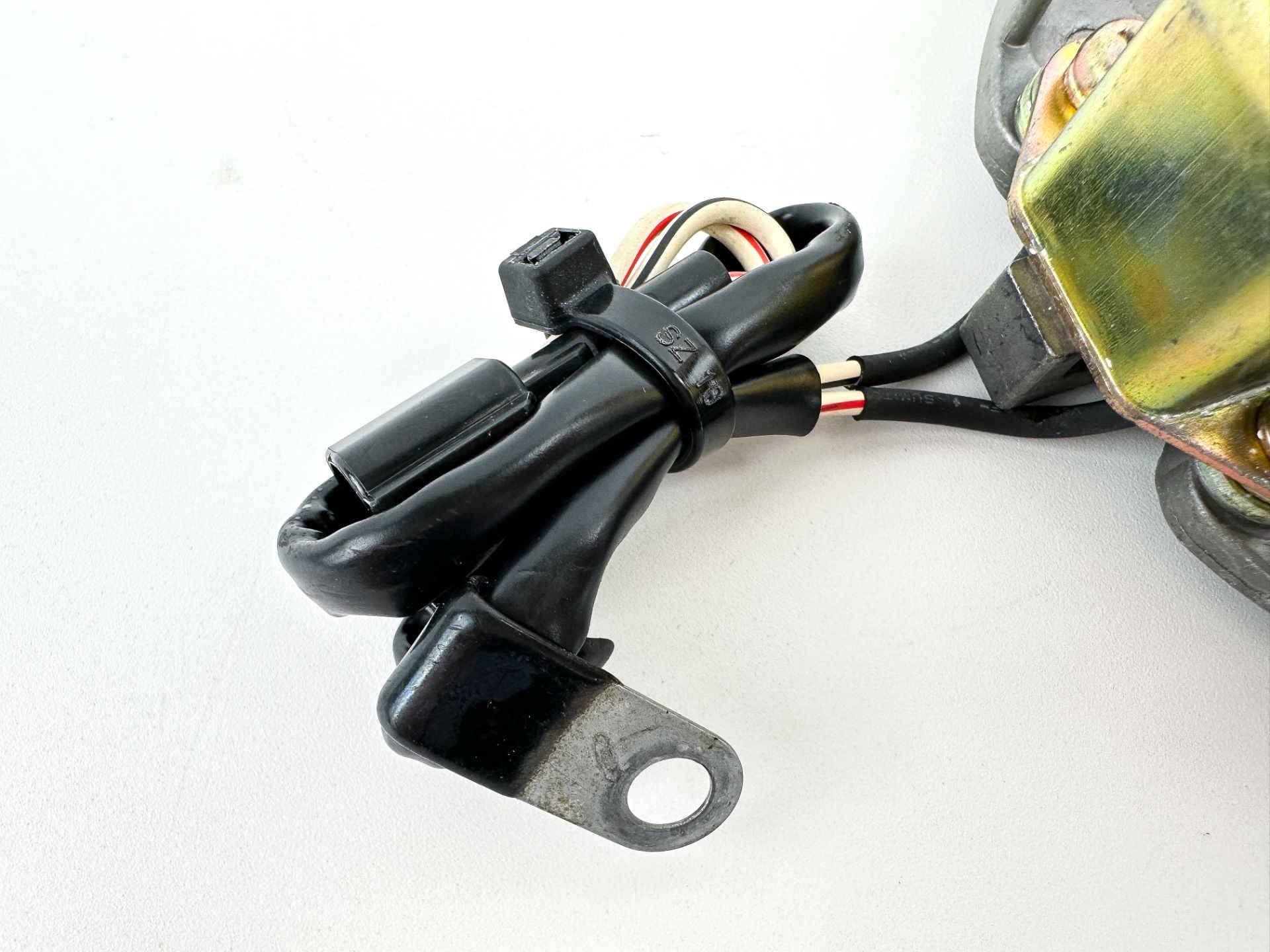 2004 Yamaha 90 HP 2 Stroke Outboard Coil Pulser 6H0-85580-01-00 OEM