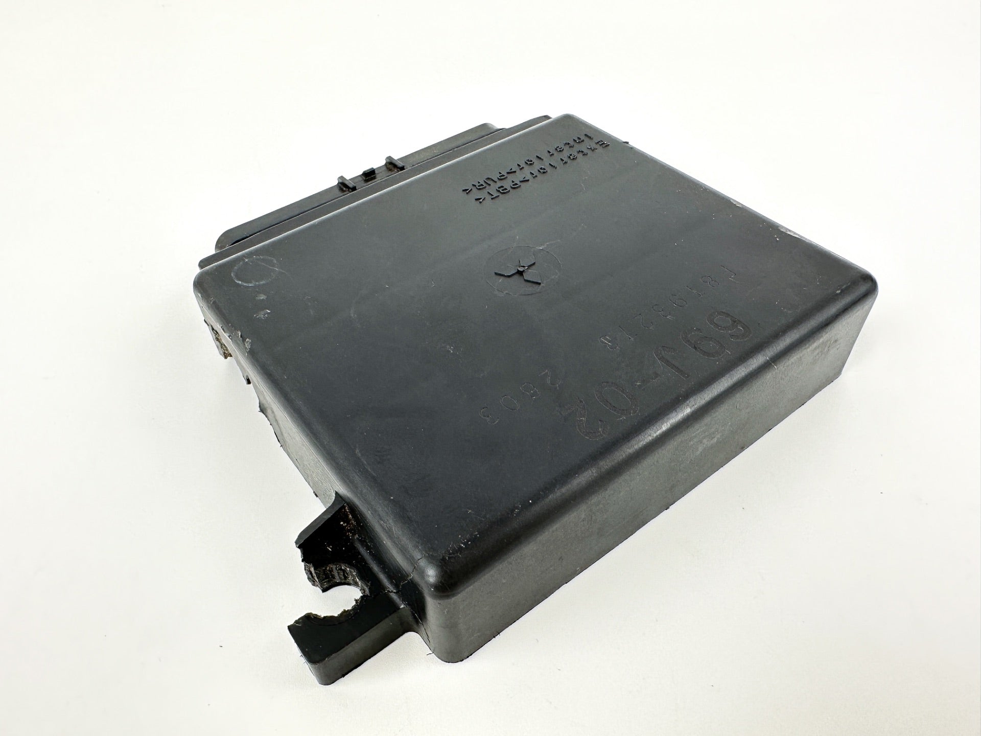 2003 Yamaha 225 HP 4 Stroke Outboard Engine Control Unit ECU 69J-8591A-02-00 OEM