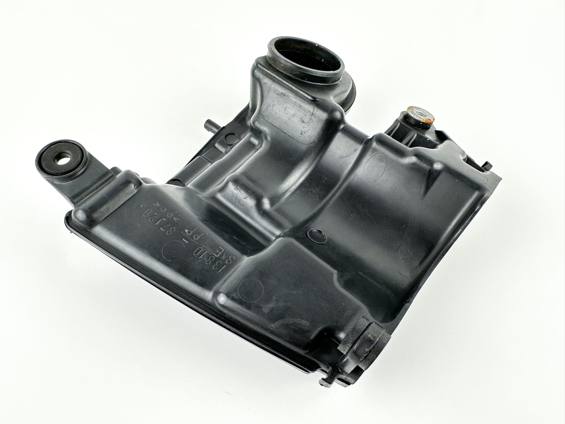 2008 Suzuki 50 HP 4 Stroke Outboard Intake Air Silencer Assembly 13810-87J20 OEM