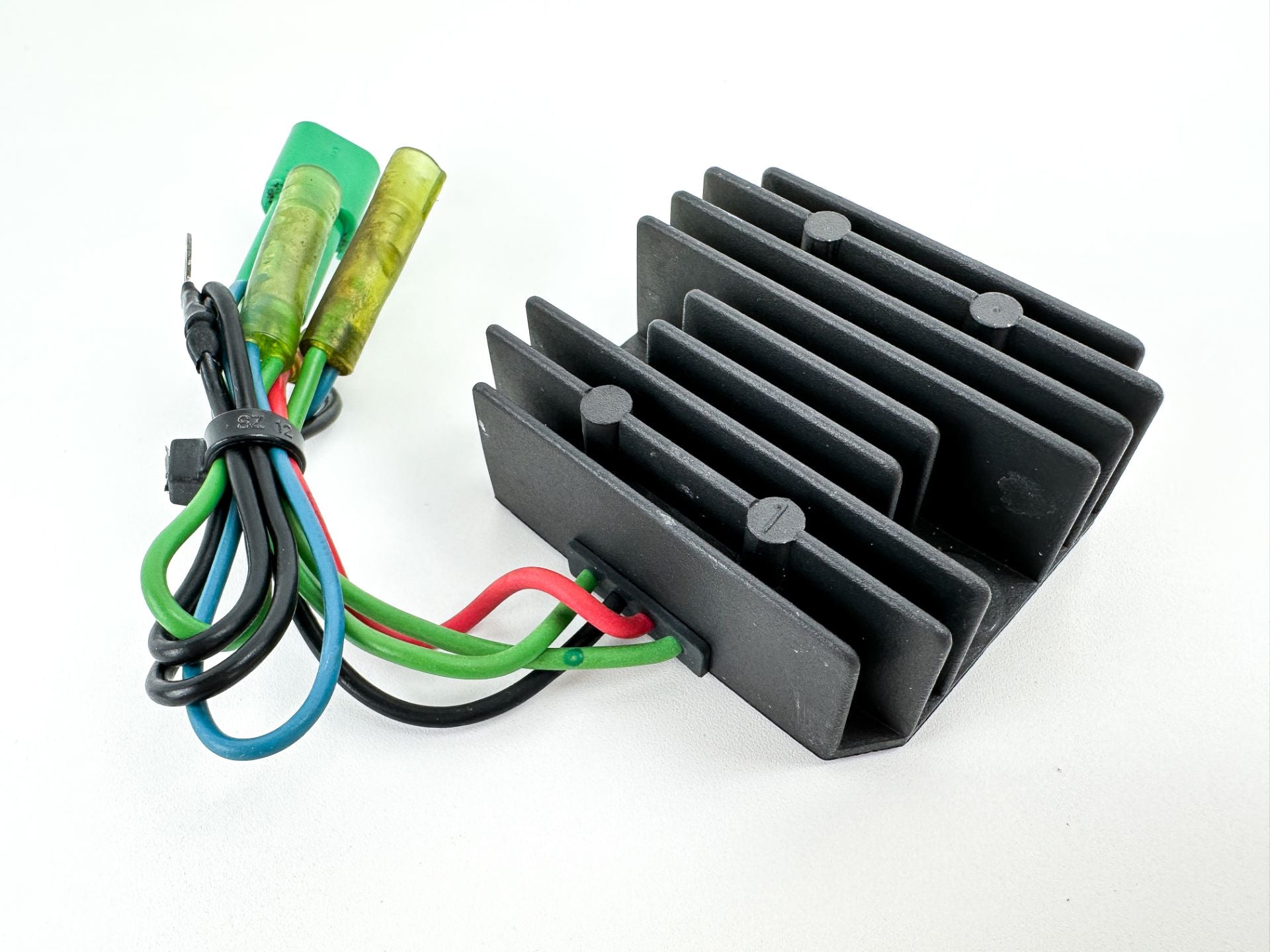 2004 Yamaha 90 HP 2 Stroke Outboard Rectifier & Regulator 6H0-81960-10-00 OEM