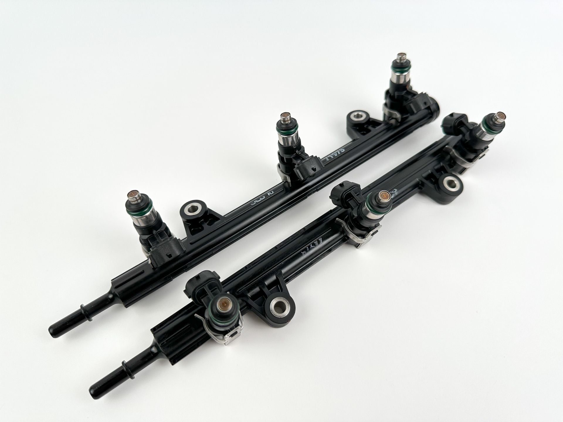 2019 Yamaha 250 HP 4 Stroke Outboard Fuel Injector Set W/ Rail 6CB-13161-10-00 OEM