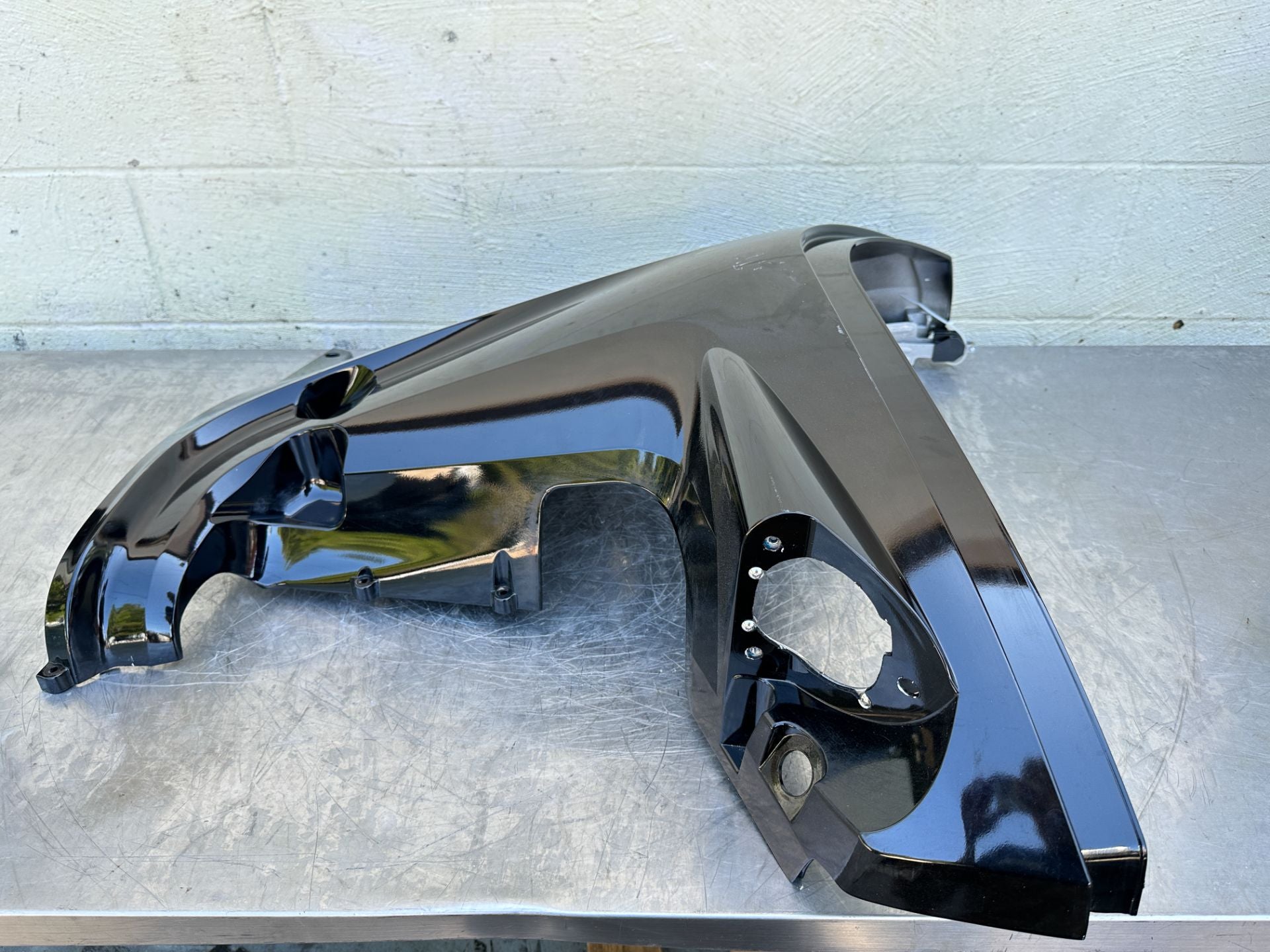 2020 Mercury 90 HP 4 Stroke Outboard Lower Apron Cowling Starboard 8M0088280 OEM