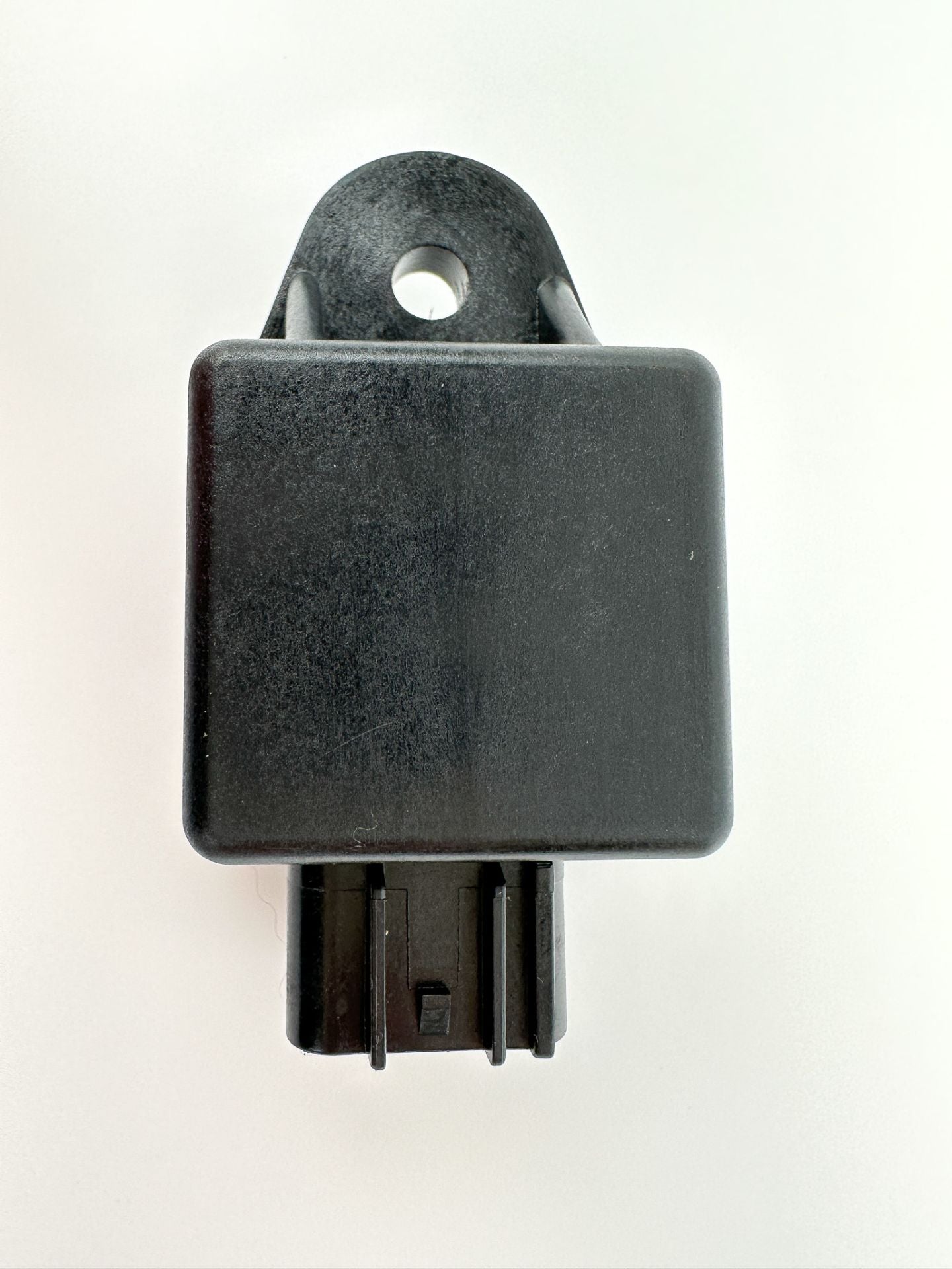 2003 Yamaha 115 HP 4 Stroke Outboard Main Relay Assembly 68V-81950-00-00 OEM