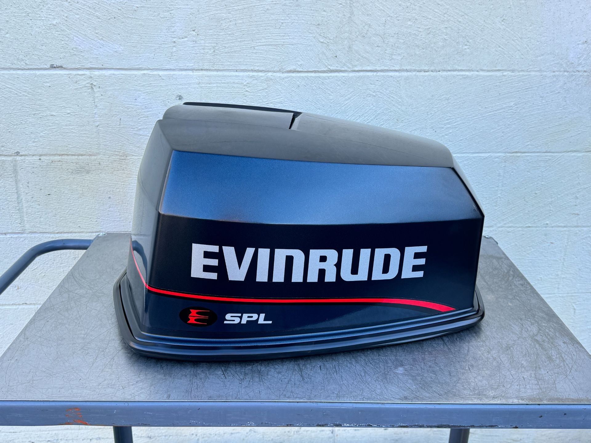 Johnson Evinrude 88HP 2 Stroke Outboard Top Cover Cowling - NEW